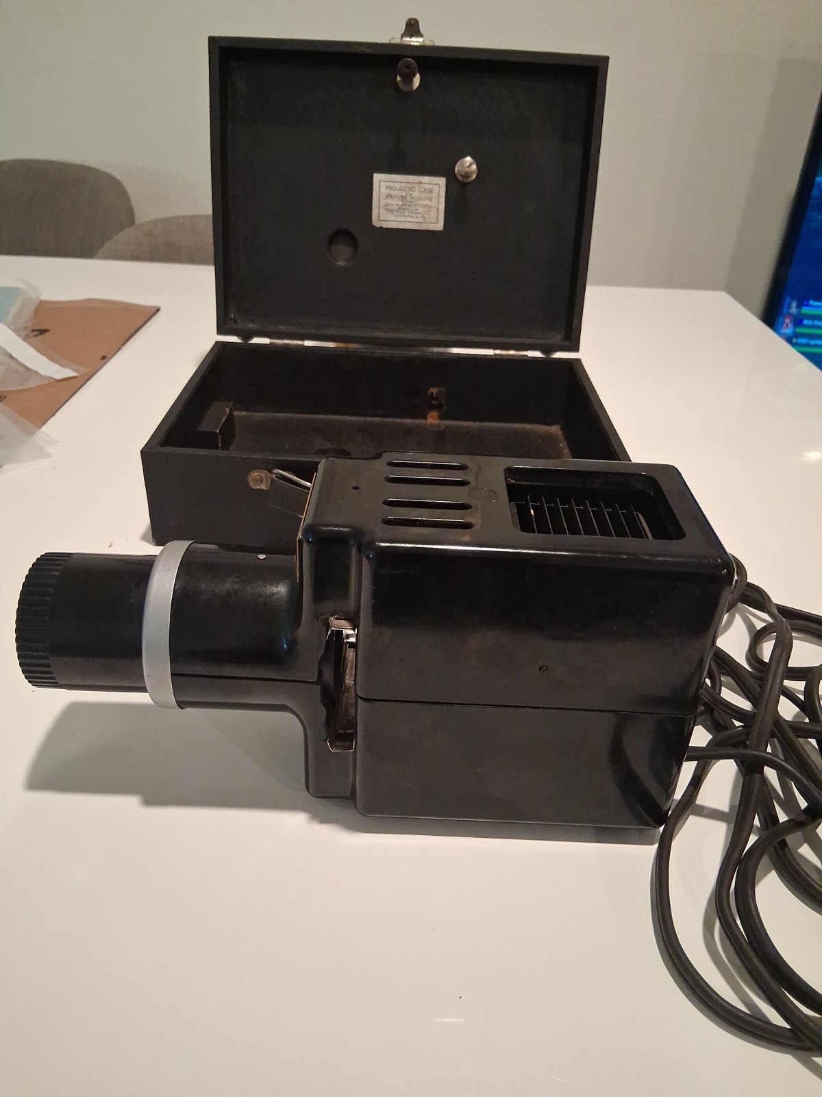 Vintage Kodak Kodaslide Projector Model 1 Original Projecto Case AS IS Untested