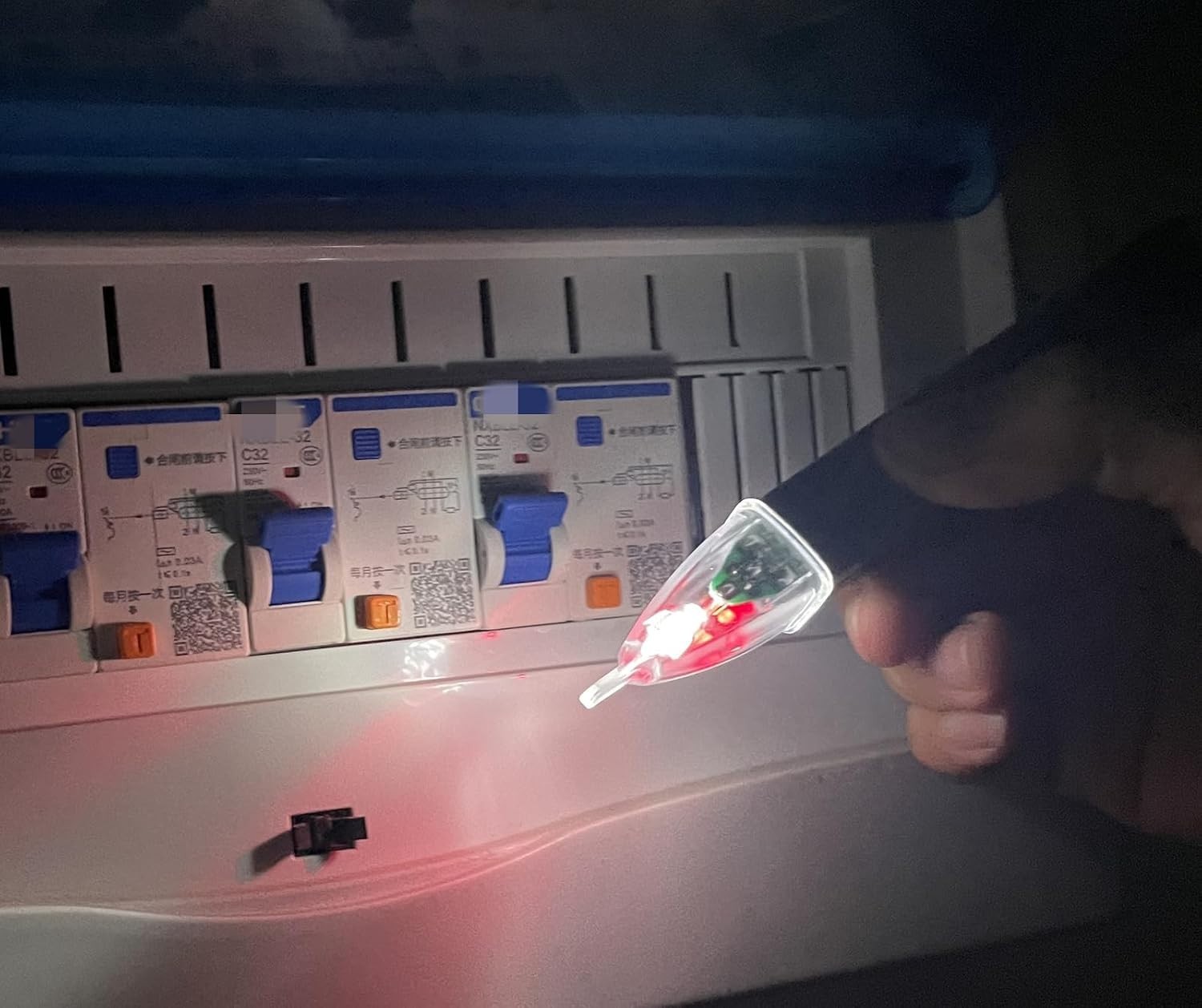 Non-Contact Voltage Tester Tools,LED Flashlight,Buzzer Alarm,AC Voltage Detec...