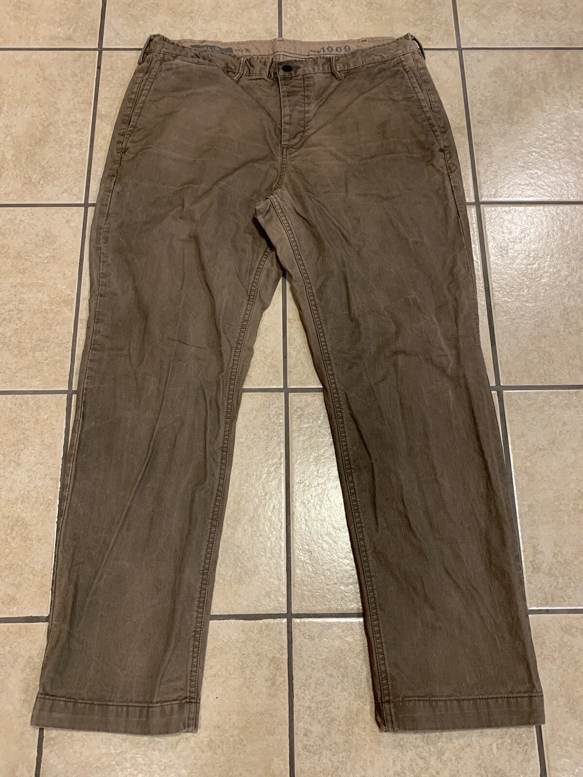 Men's 36x30 GAP 1969 Brown Slim Fit Straight Leg Trouser Pant 100% Cotton 851151