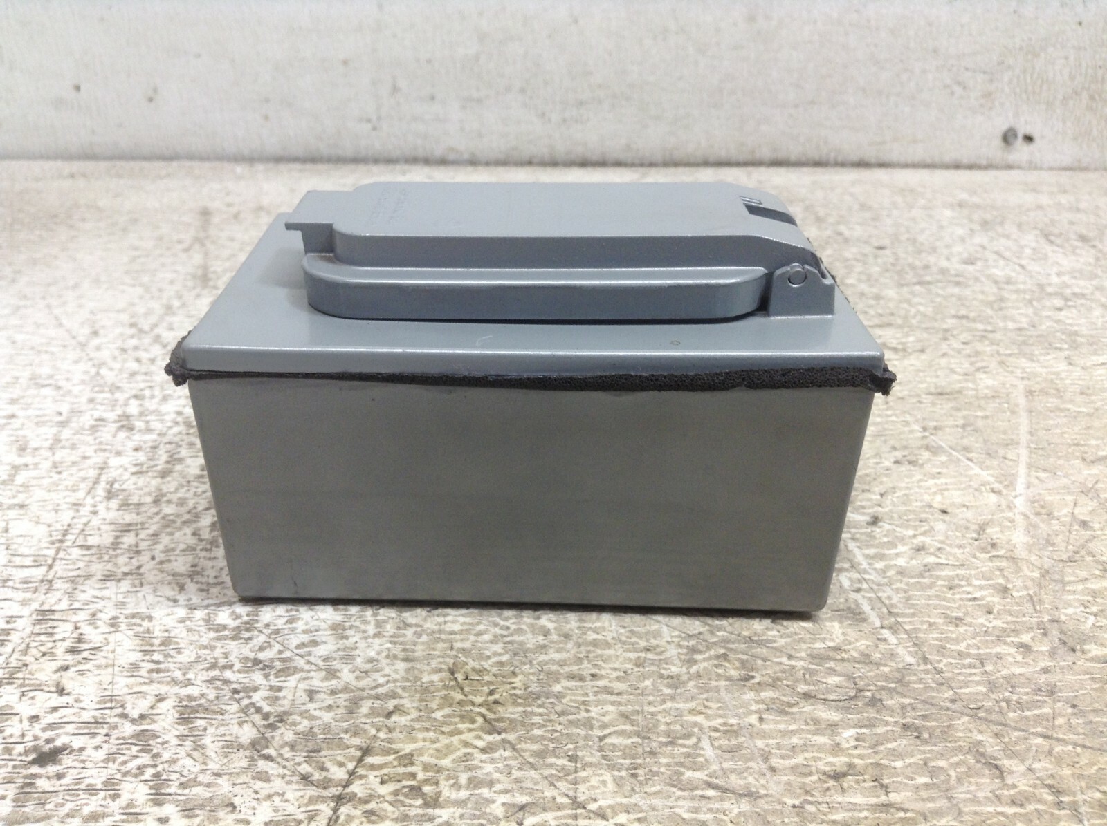 REDODOT Receptacle w/ Enclosure 15 A 125 V (TSC)