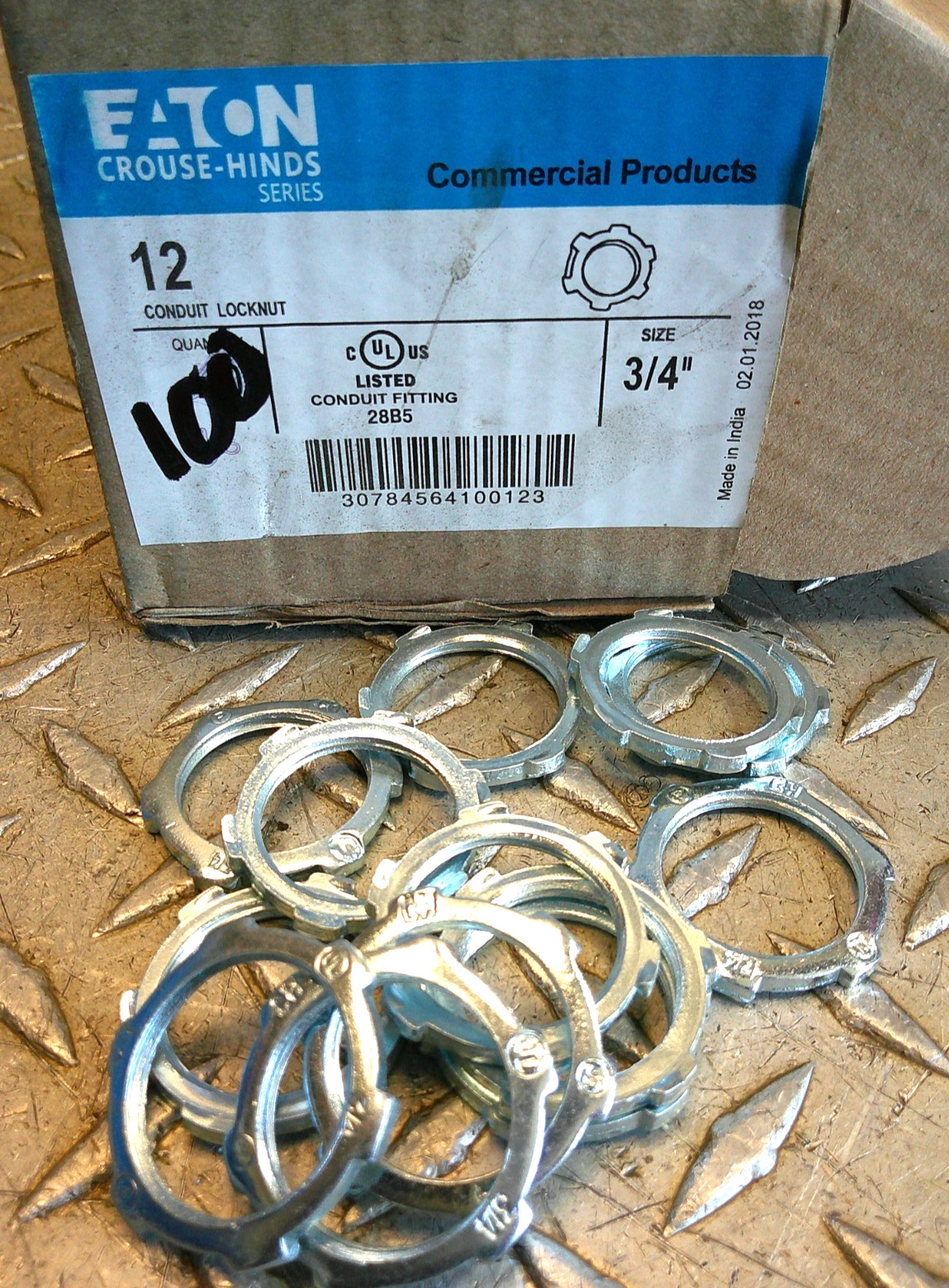 *Box of 100* NEW Eaton 12 Conduit Locknut 3/4"