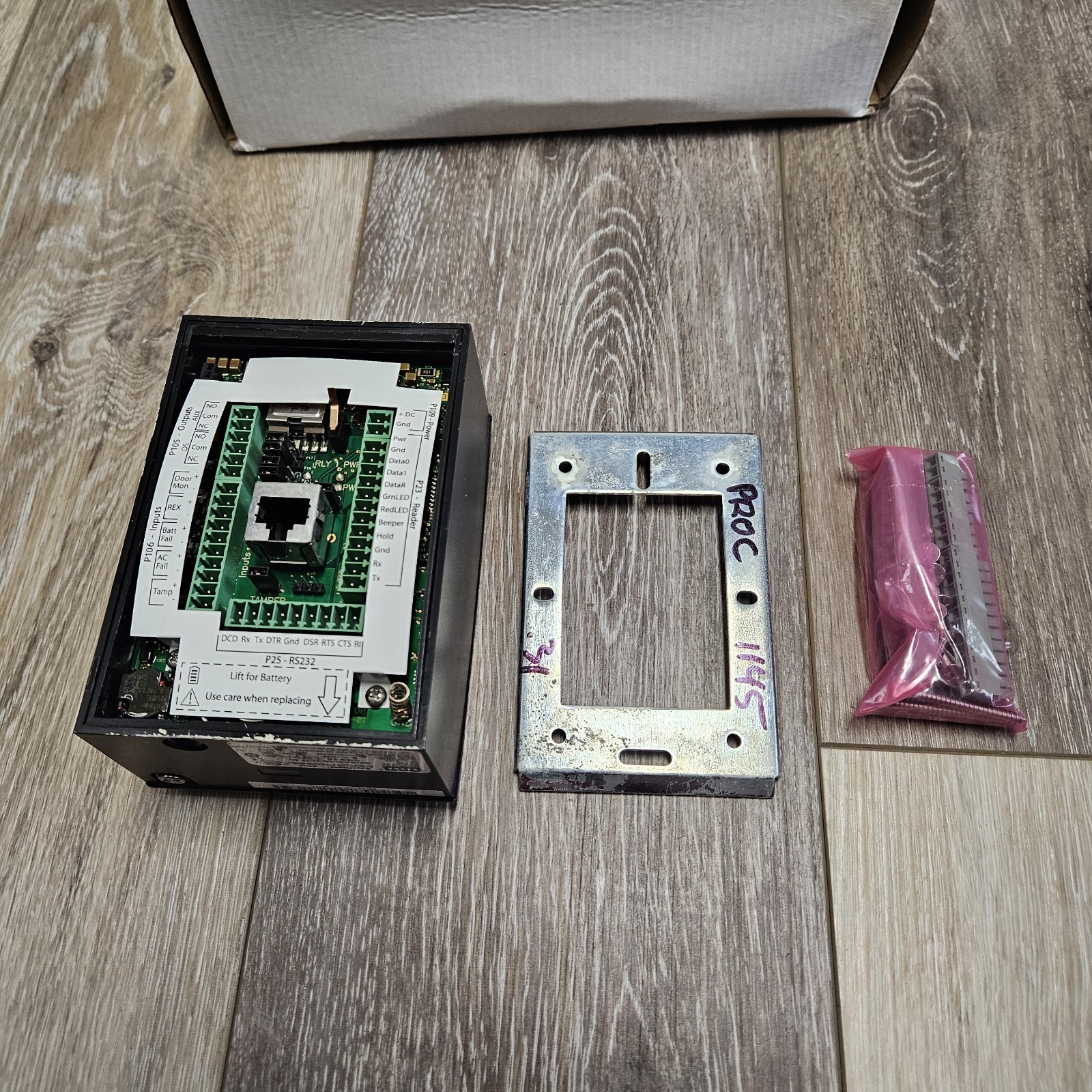 Lenel HID Edge E400 Network Controller Card Reader 8200BKEL