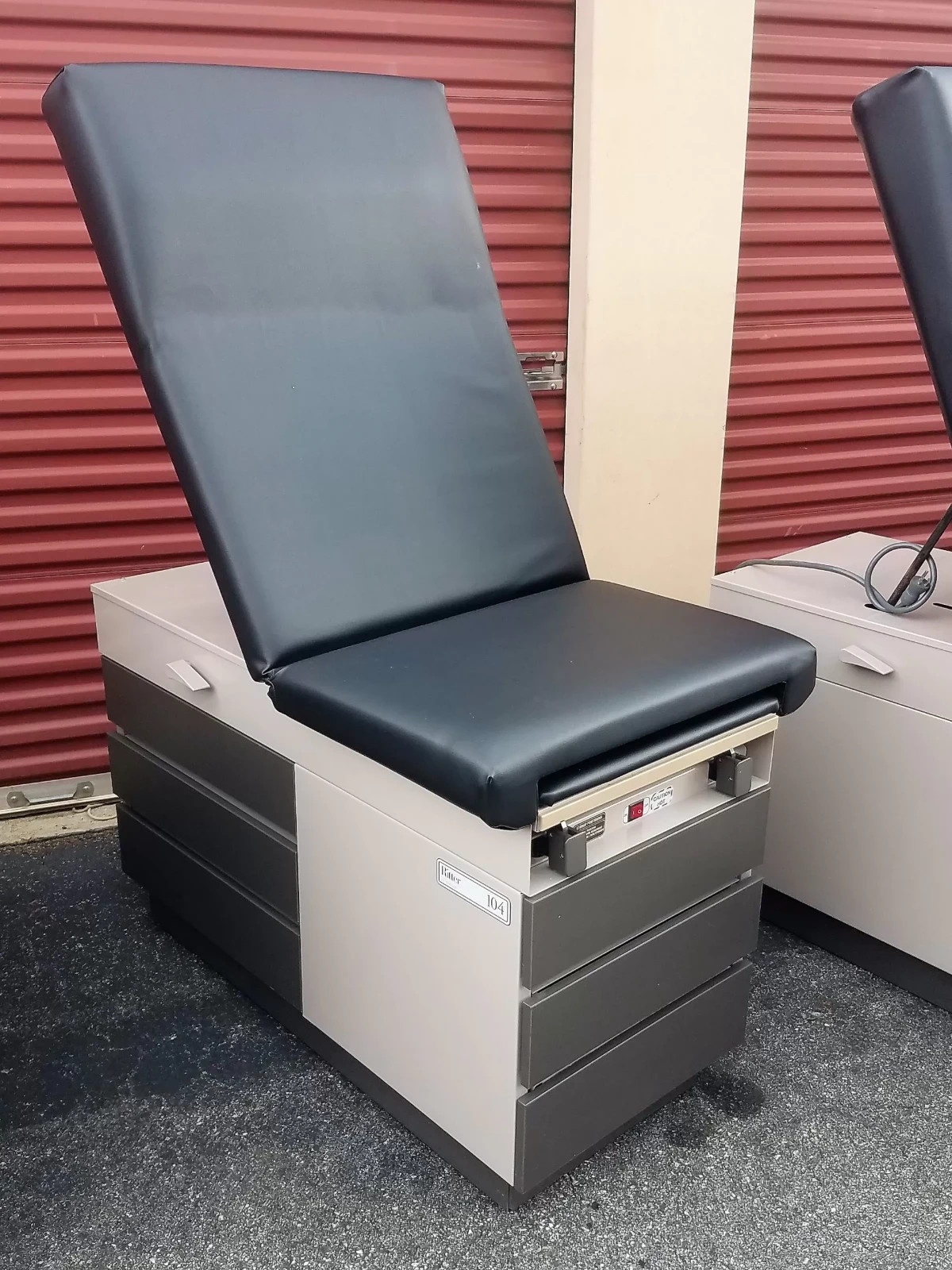 Exam Table Ritter Midmark 104 Tan Base w Black Upholstery *Premier Used Medical*