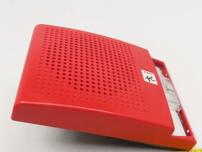 Edwards Systems G4-S2VM RED Speaker Strobe 25V RSM RED/ROUGE New