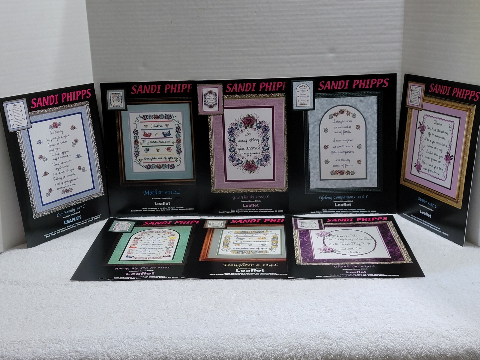 8 NEW ASSORTED SANDI PHIPPS COUNTED CROSS STITCH PATTERN LEAFLETS NEEDLEWORK