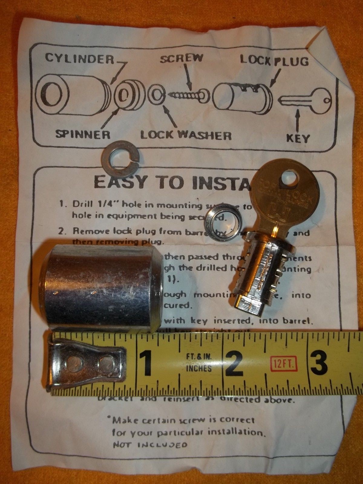 SCREW IN PLUG TYPE LOCK VENDING CANDY MACHINE *