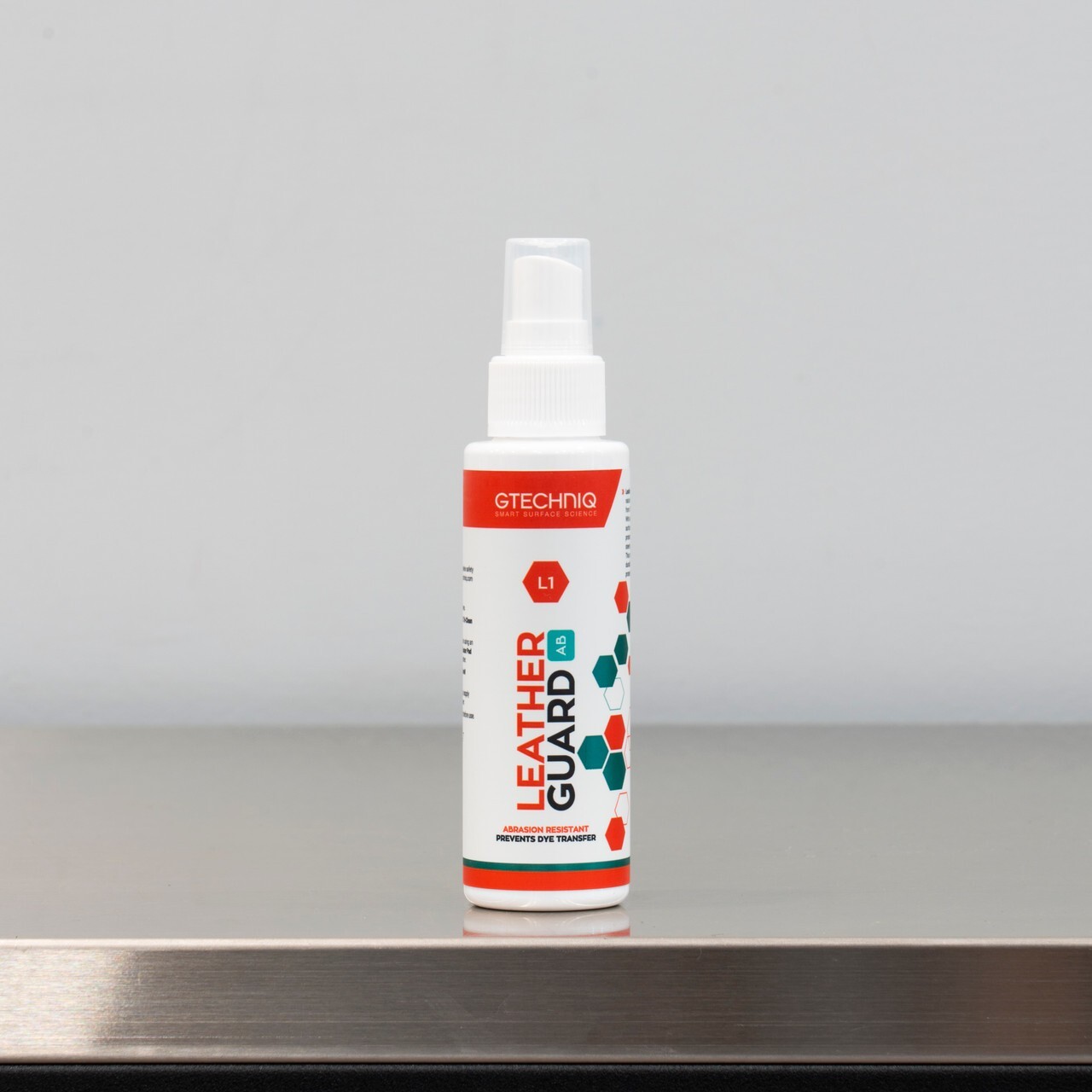 Gtechniq L1 Leather Guard - Automotive Leather Protective Coating 100ml
