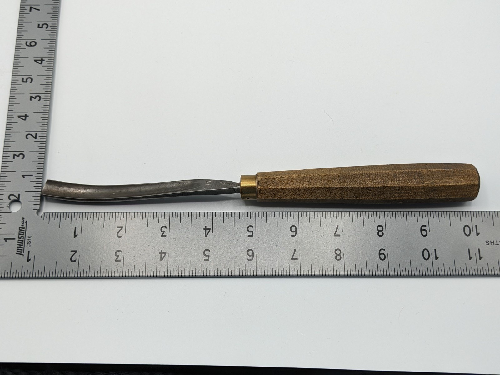 Dastra #17 – 12mm Deep Gouge – German Hand‑Forged Carving Tool