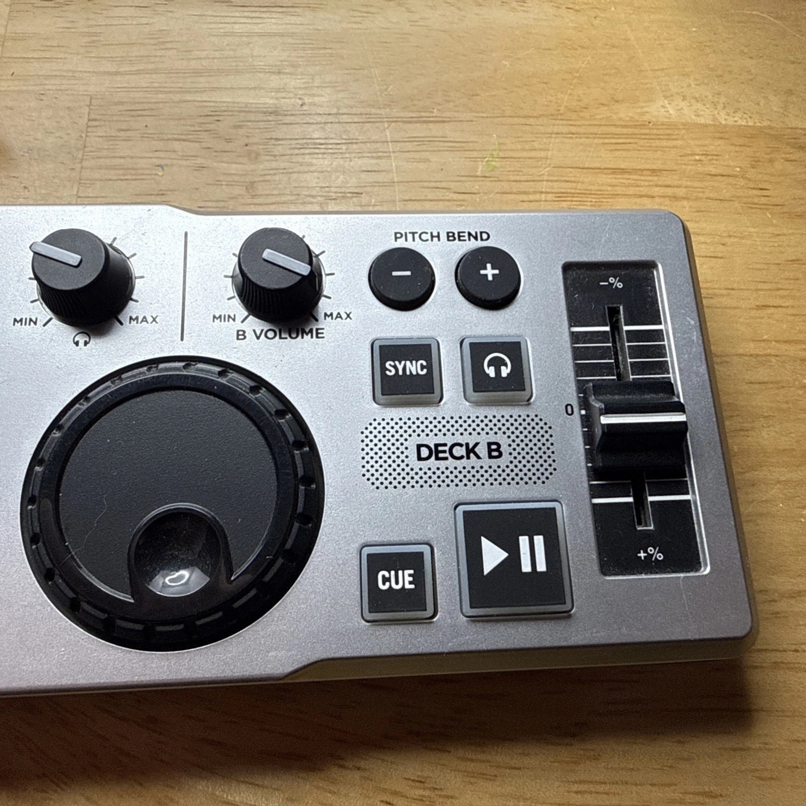 iDJ2GO DJ System For iPad iPhone & iPod Touch DJ UNTESTED