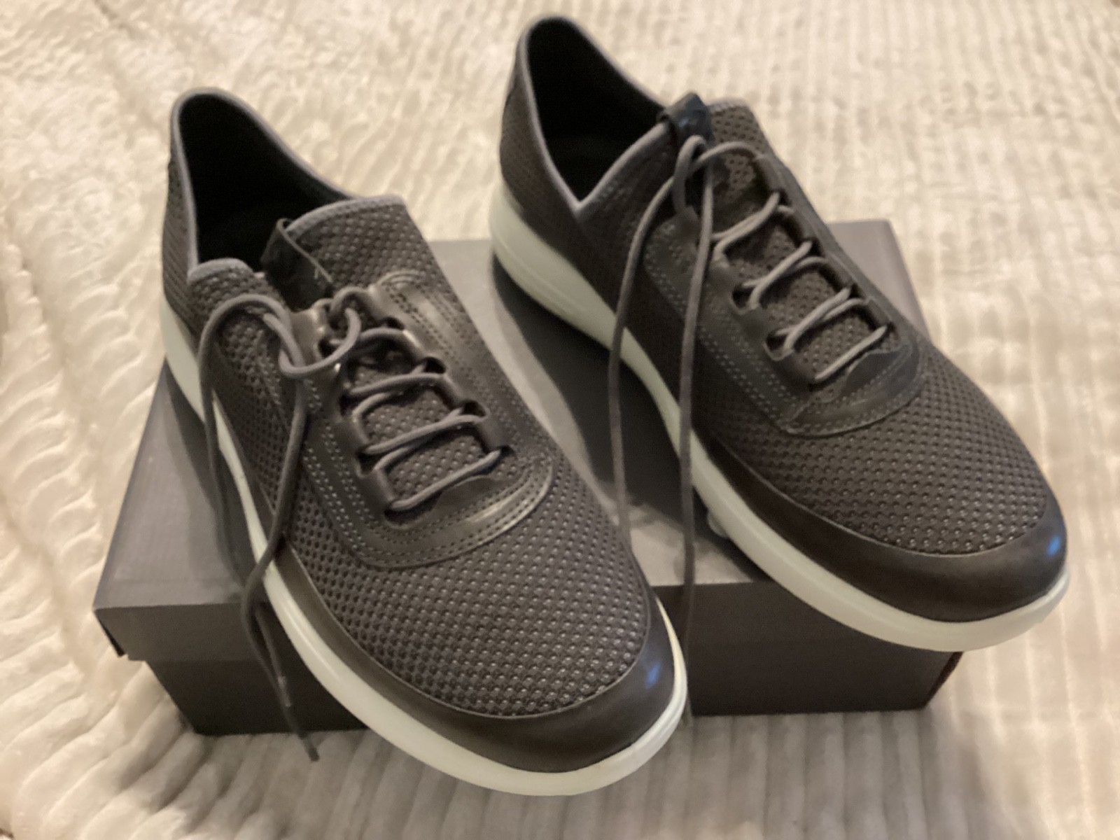 NIB! ECCO Mens Soft 7 Runner Sneaker Comfort Casual Walking Travel Shoes 11-11.5