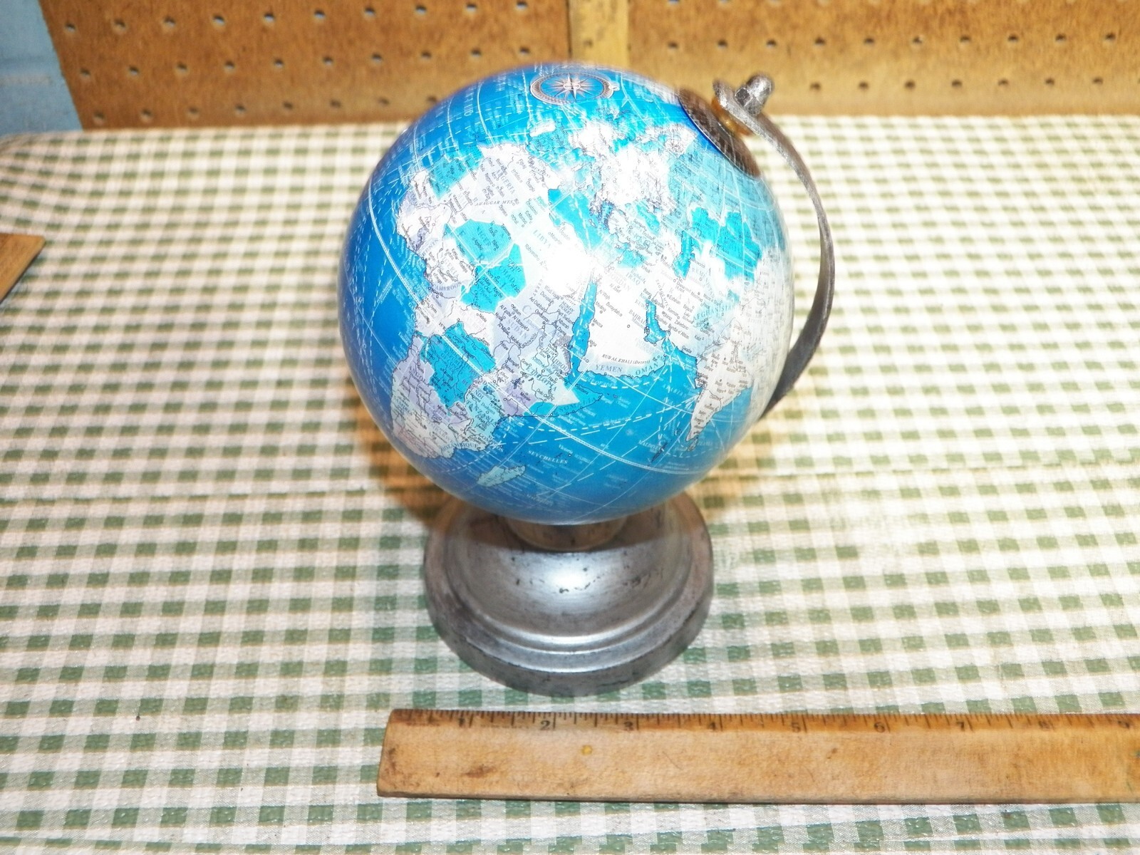 2012 Metal Tabletop World Globe - Approximate 5 Inch diameter