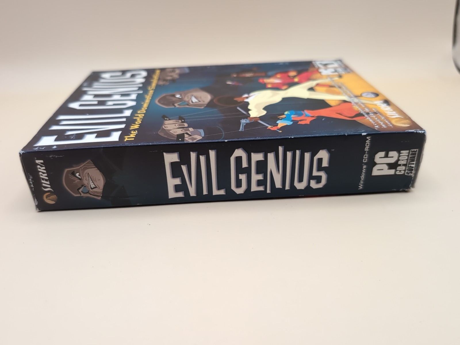 Evil Genius PRIMA'S Official video game Guide, With PC Cd-Rom Game