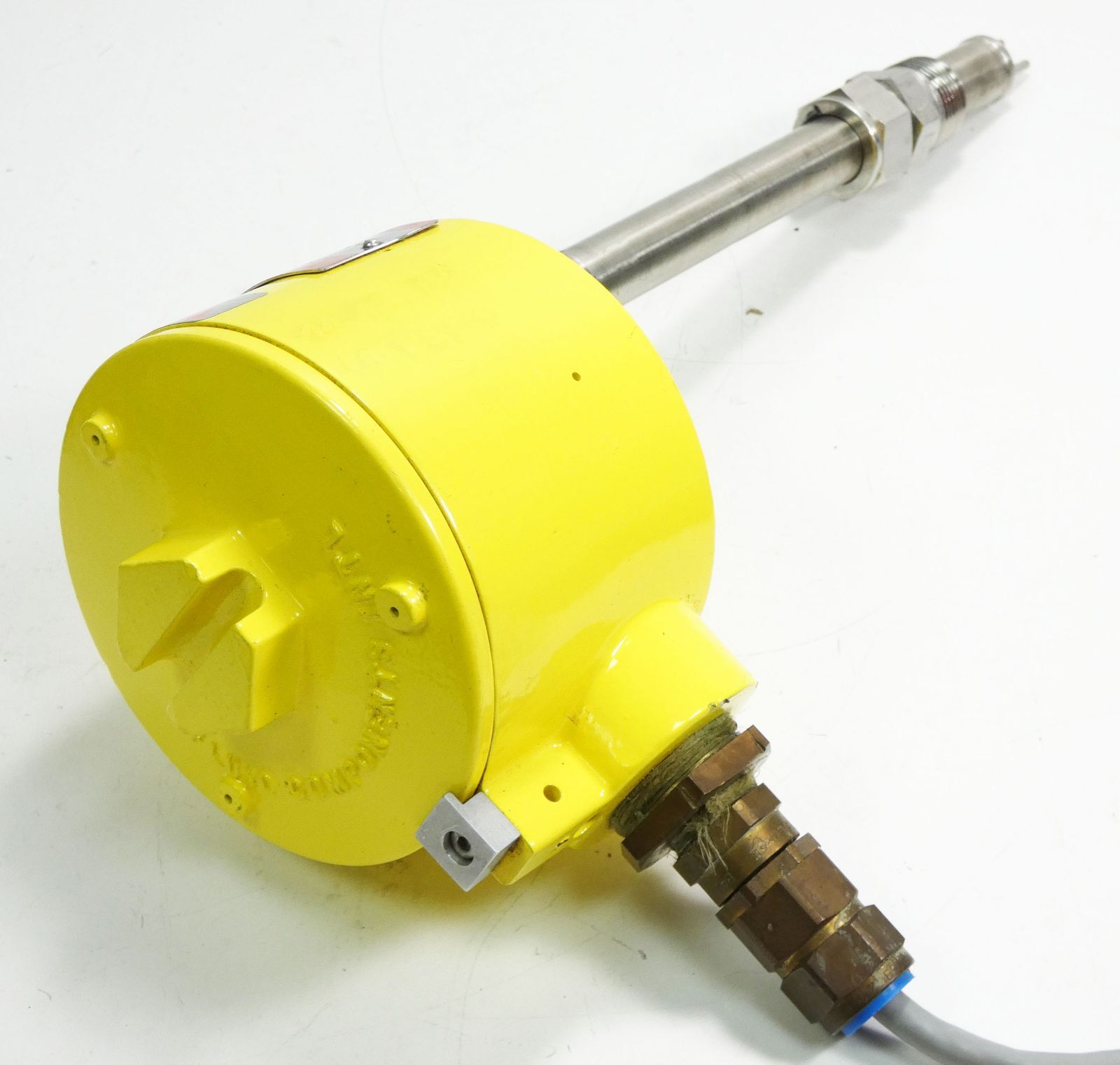 FCI Fluid Components 018392-170600N + Binder COMBIMASS Meter -used-