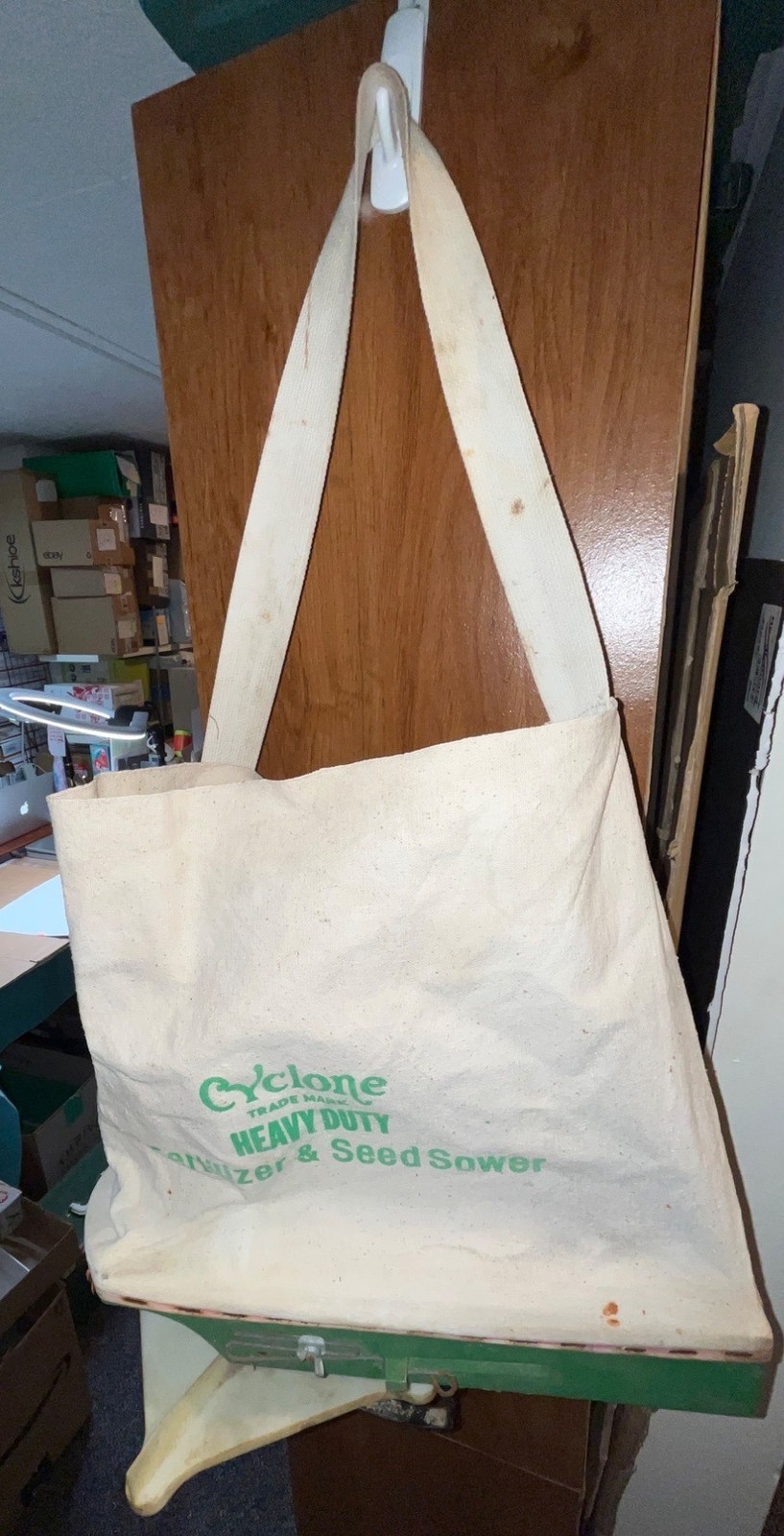 Vintage Cyclone Heavy Duty Fertilizer & Seed Sower With Adjustable Canvas Strap