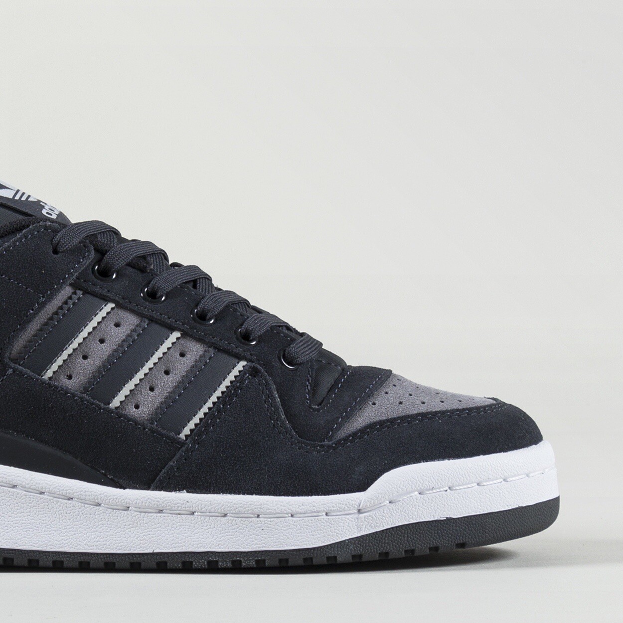 Adidas Forum 84 Low Adv Men’s Sneaker Basketball Shoe Athletic Trainers #585