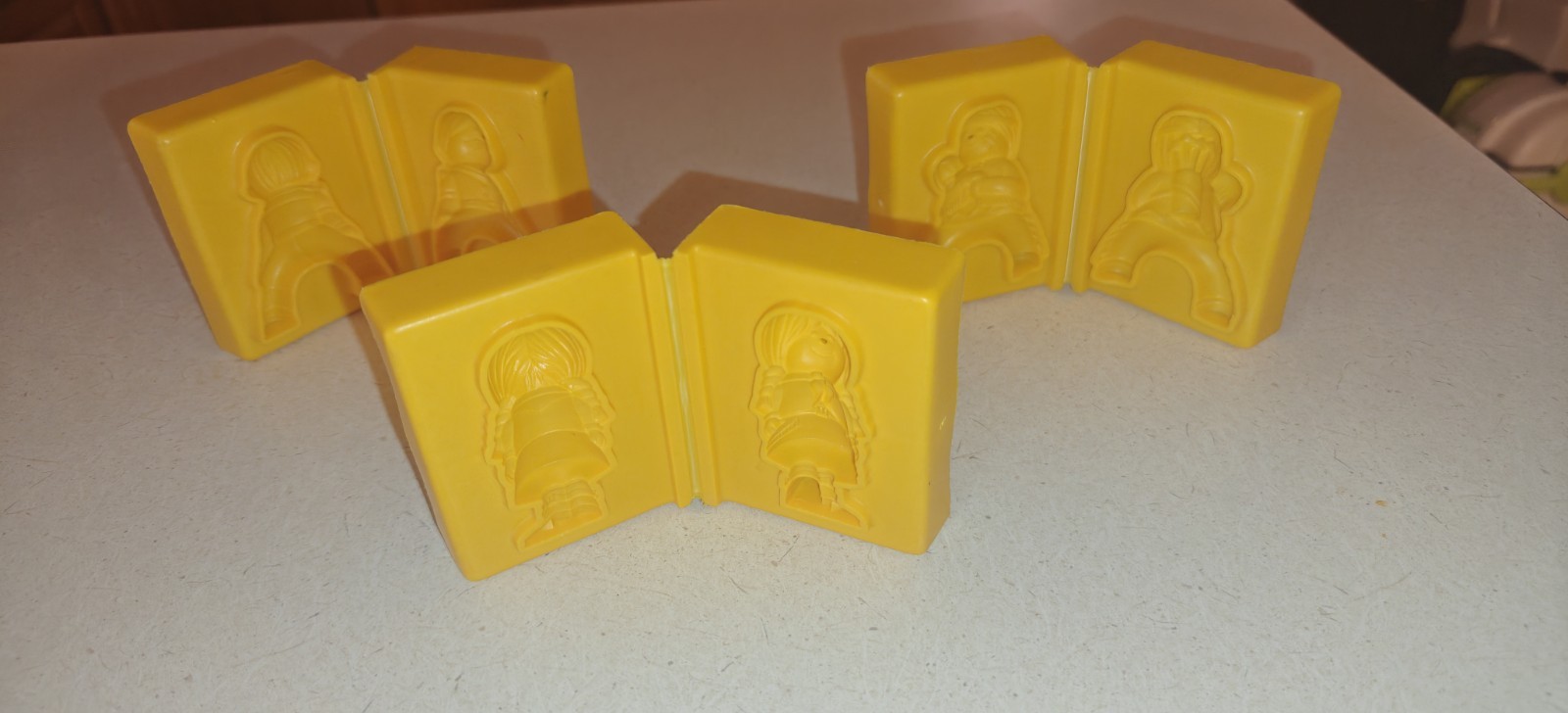 Vintage Play-Doh Western Cowboy, Cowgirl & Indian 1975 Molds