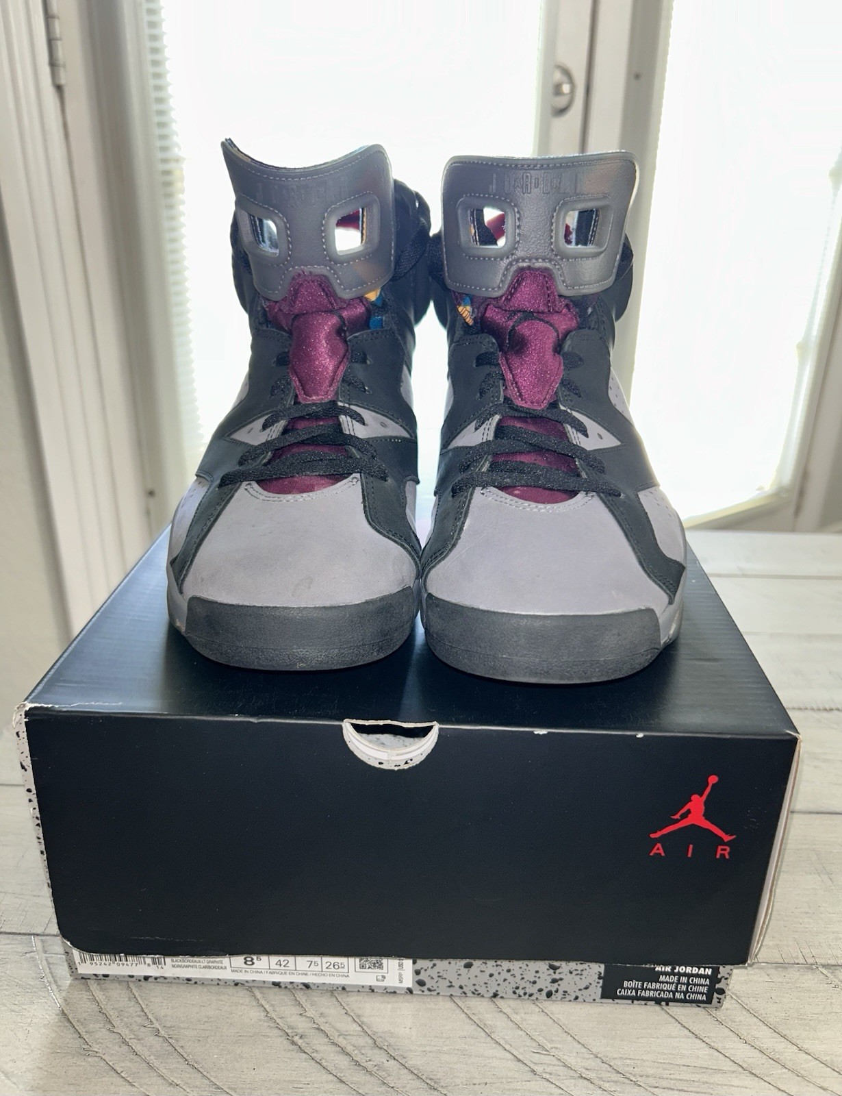 Air Jordan 6 Retro Black/Bordeaux-LT Graphite Noir/Graphite Claire/  Size: 8.5