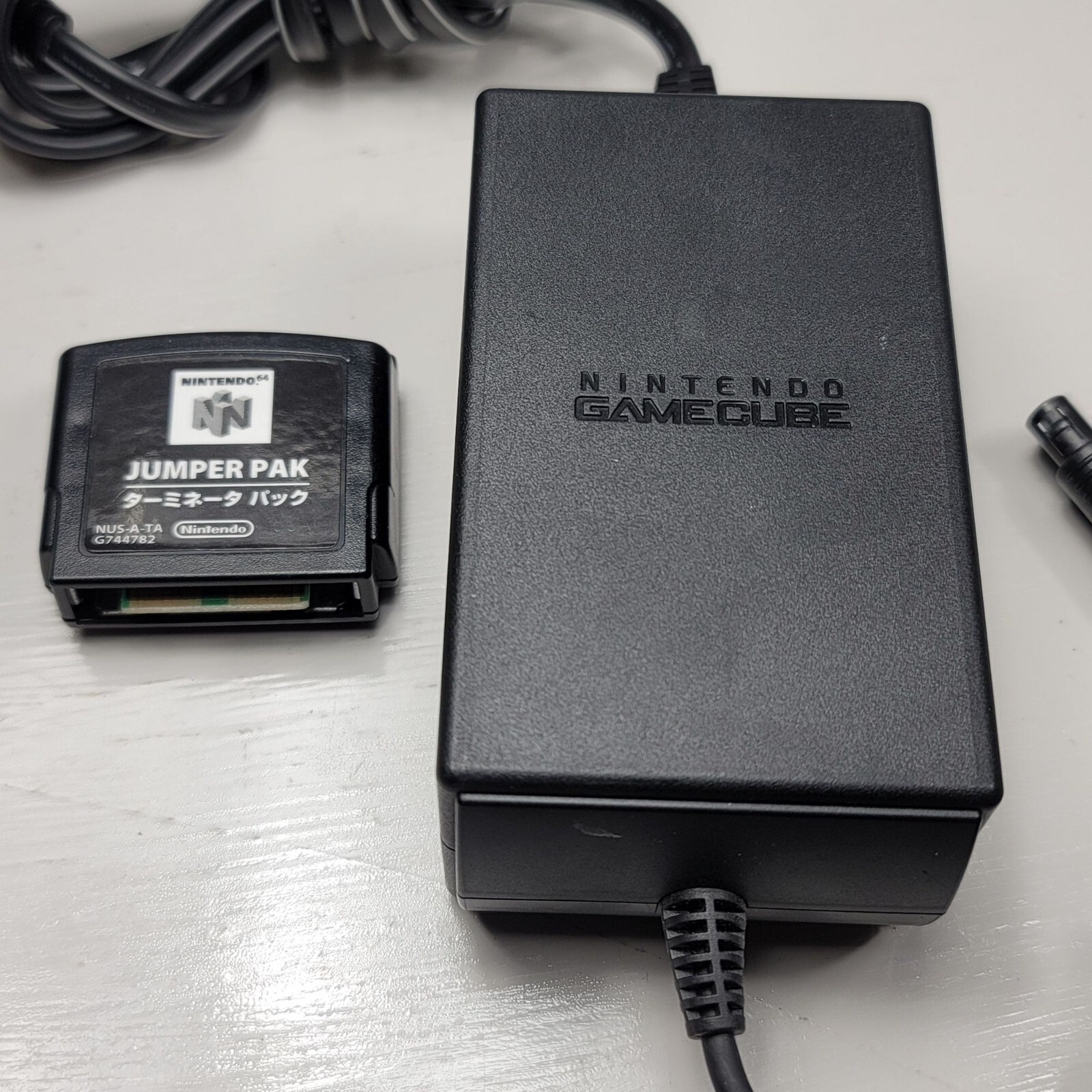 Nintendo GameCube DOL-002 USA AC Adapter w/ Jumper Pack Working