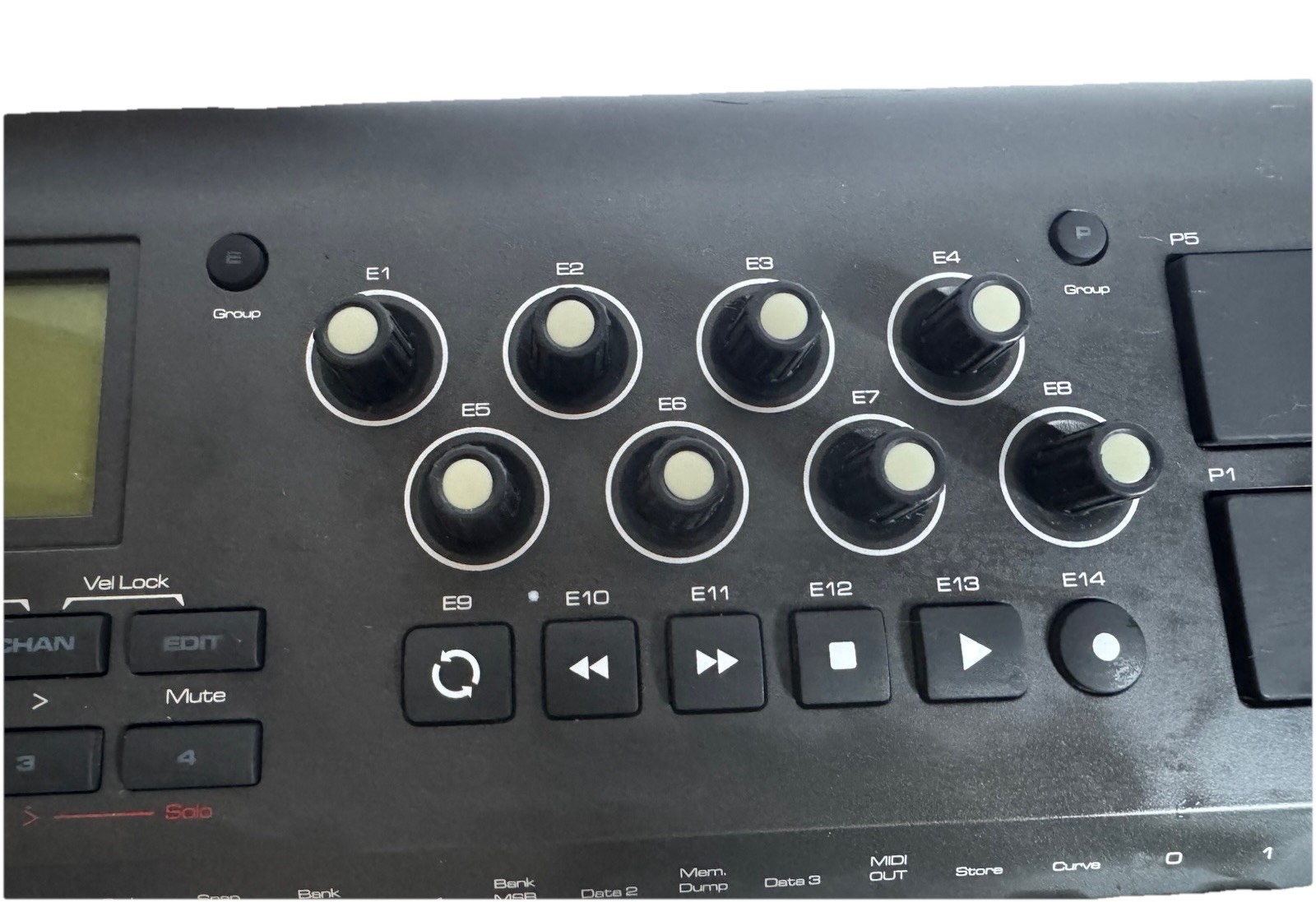 M-Audio Axiom 25 USB MIDI Keyboard Controller Pads Knobs Tested Working