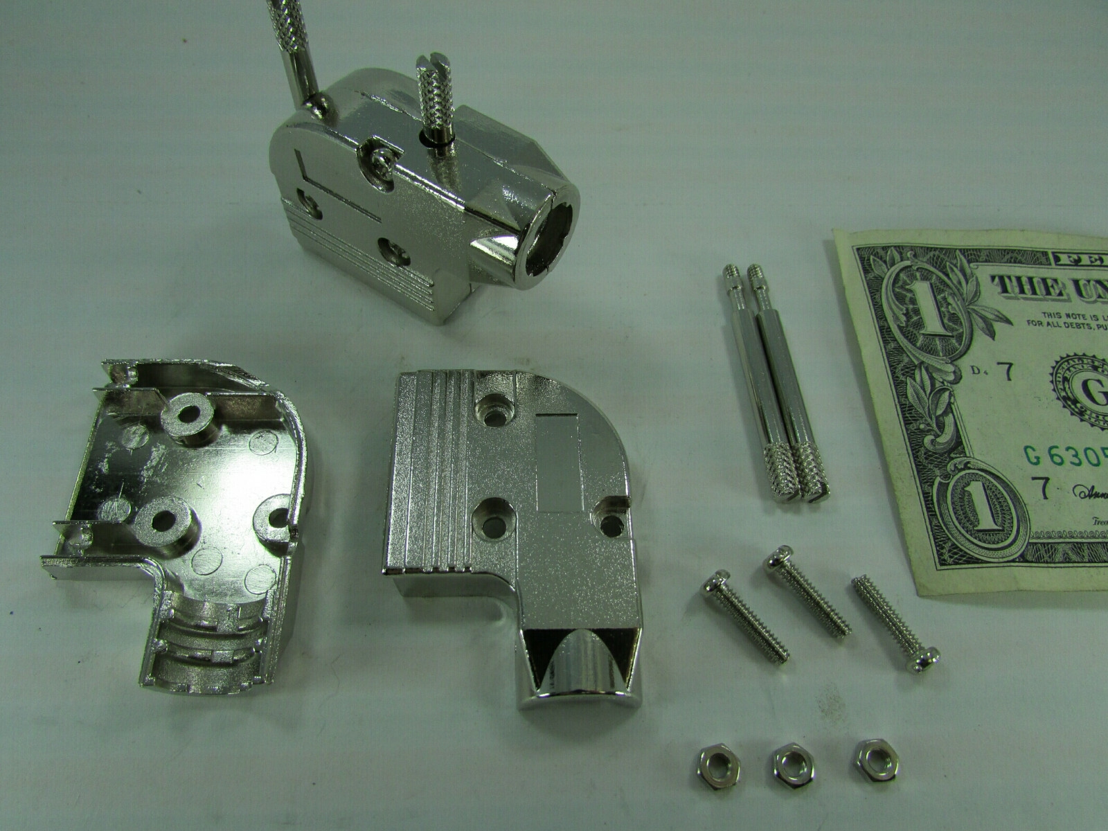 Lot 2 NICE 90 Angled Metal Size DE D-Sub Hoods Shells w/Jackscrews Chrome Plated