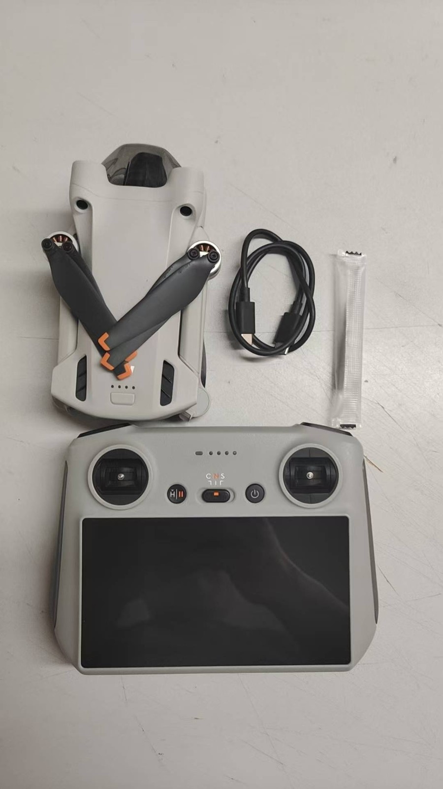 Genuine DJI Mini 3 Pro Drone - With 1pcs Battery & RC(RM330) Controller