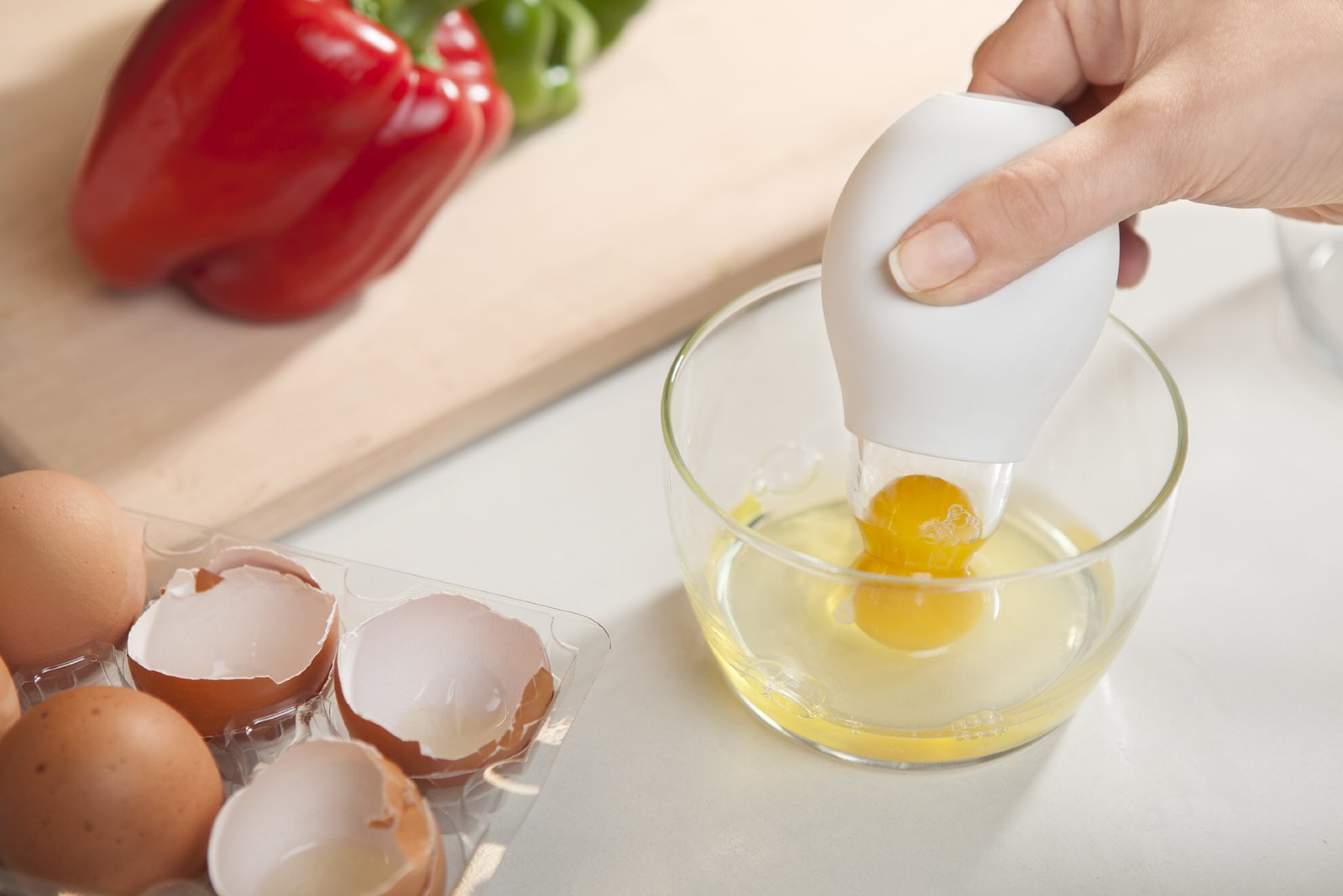 Pluck Yolk Extractor