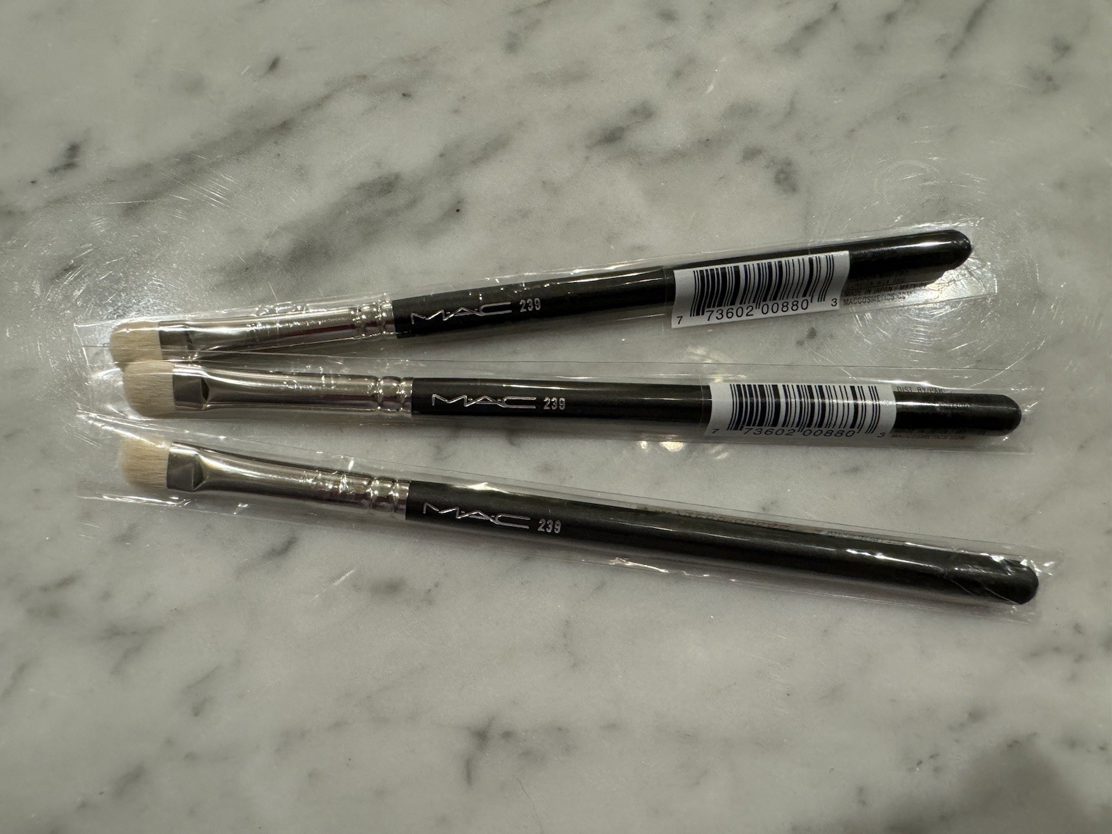 MAC 239 Eye Shadow Brush MADE IN JAPAN/GOAT HAIR Discontinued New In Sleeve