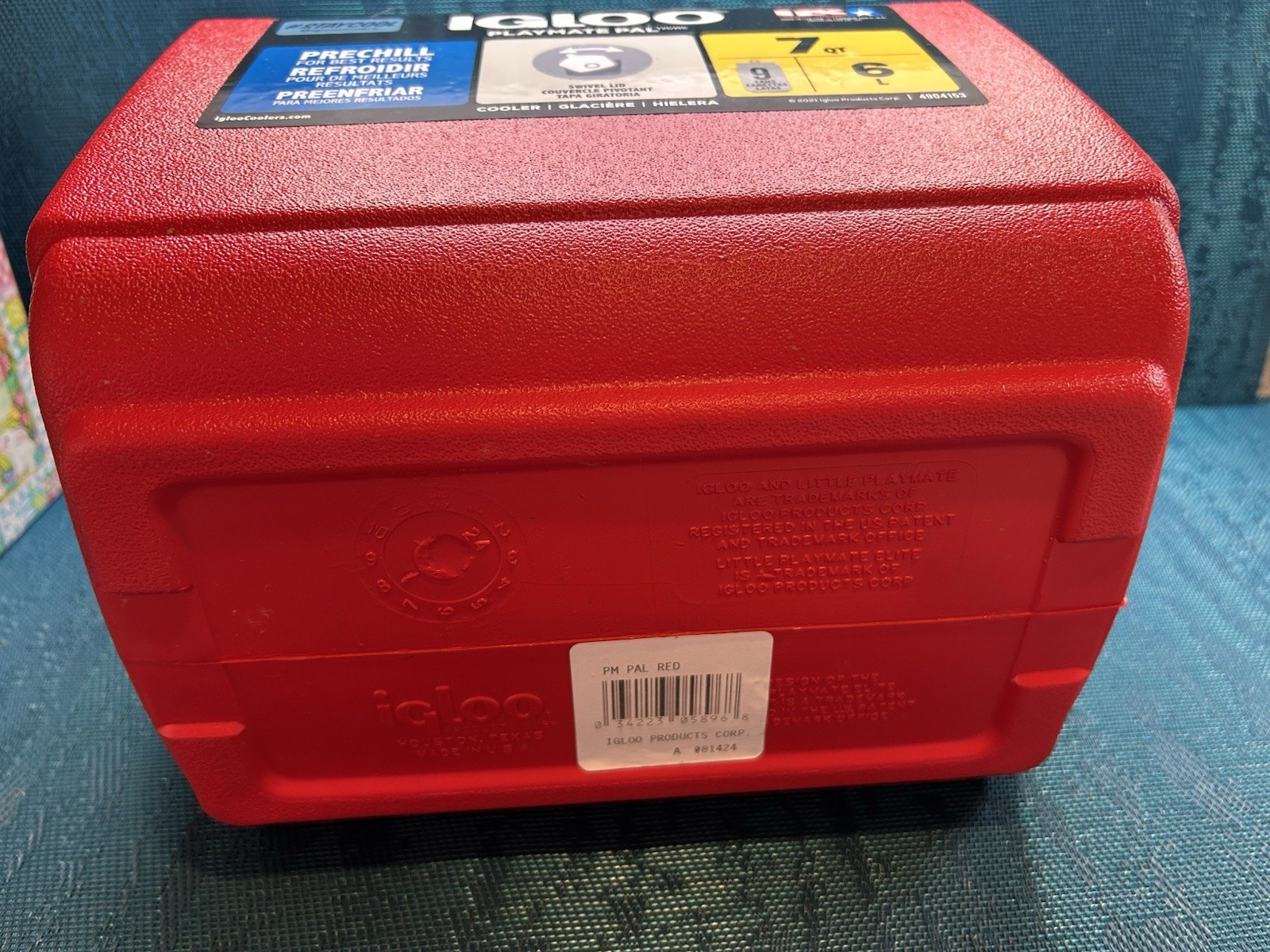 Igloo 7 qt. Playmate Pal Hard Plastic Cooler - Red/White - New