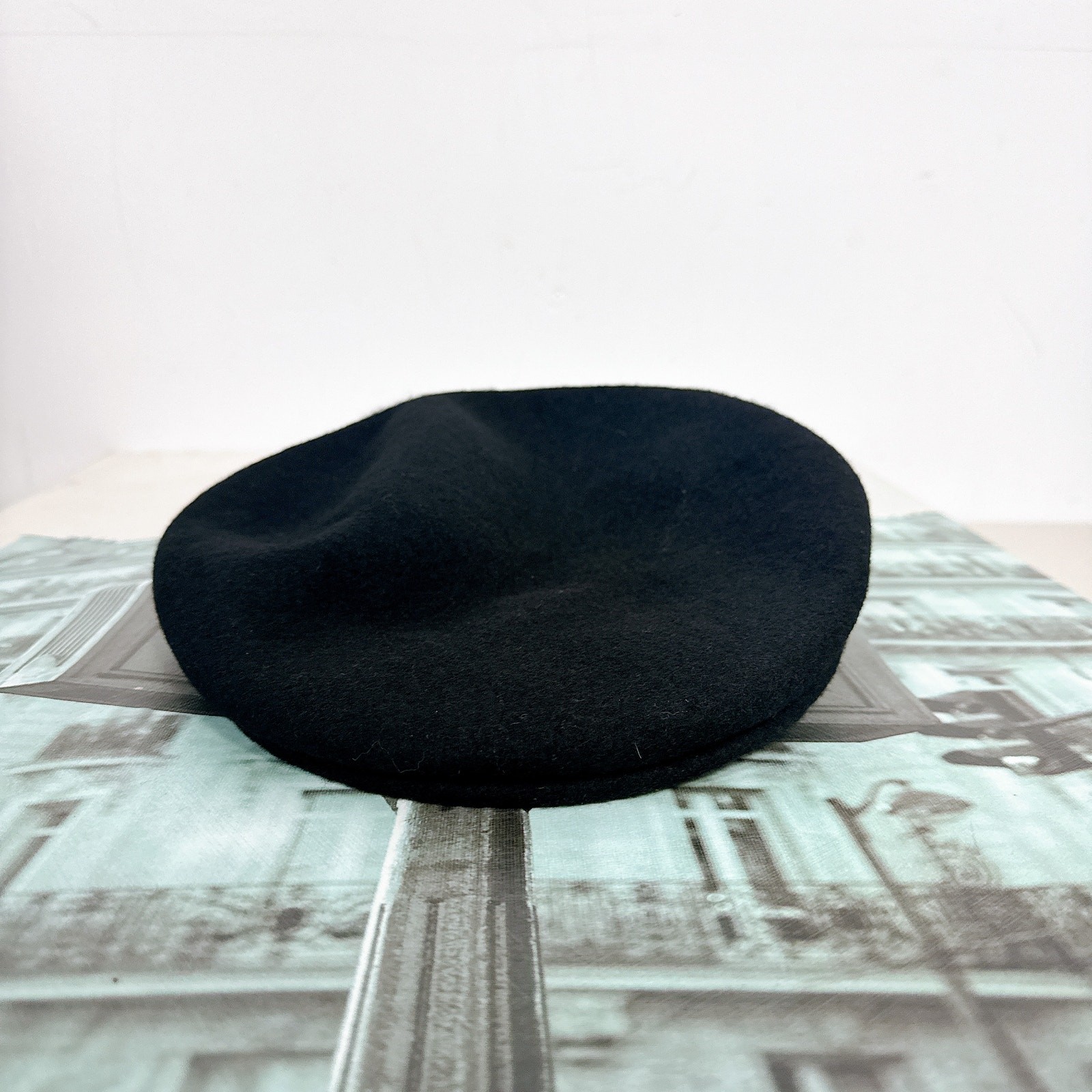Kangol Wool Flats Cap Men Women Casual Woolen Beret Hat Spring Newsboy Cap