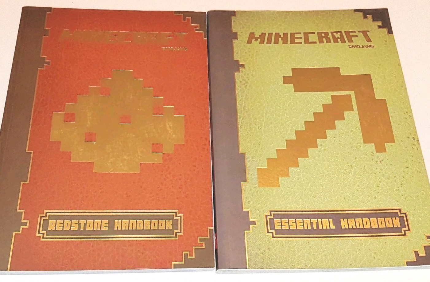 Minecraft Essential And Redstone Handbooks 2013/Lot Of 2/Pre-Owned