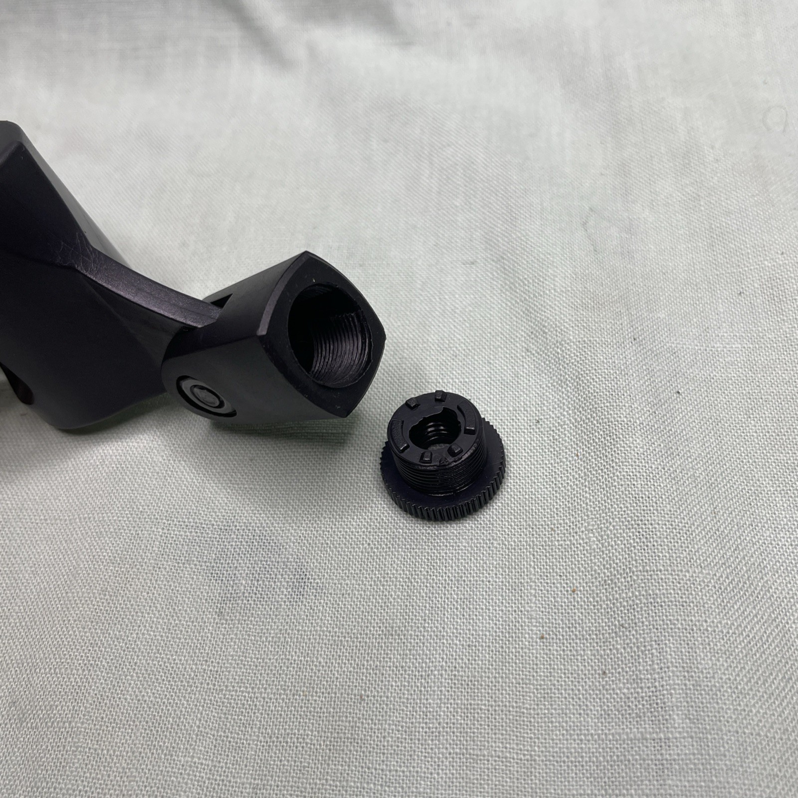 Universal Microphone Clip Holder Mic Stand Mount 5/8 Thread Adjustable