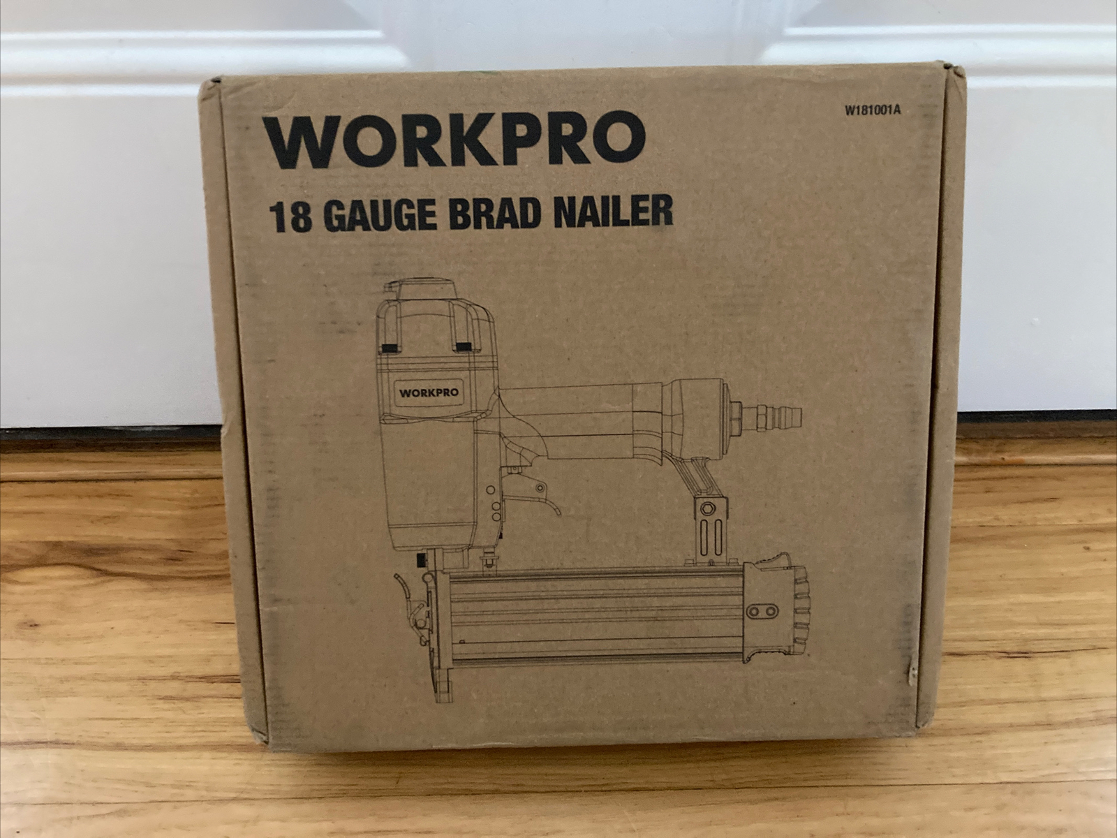 New WORKPRO 18 Gauge Pneumatic Brad Nailer W181001A Nail Gun Construction Home