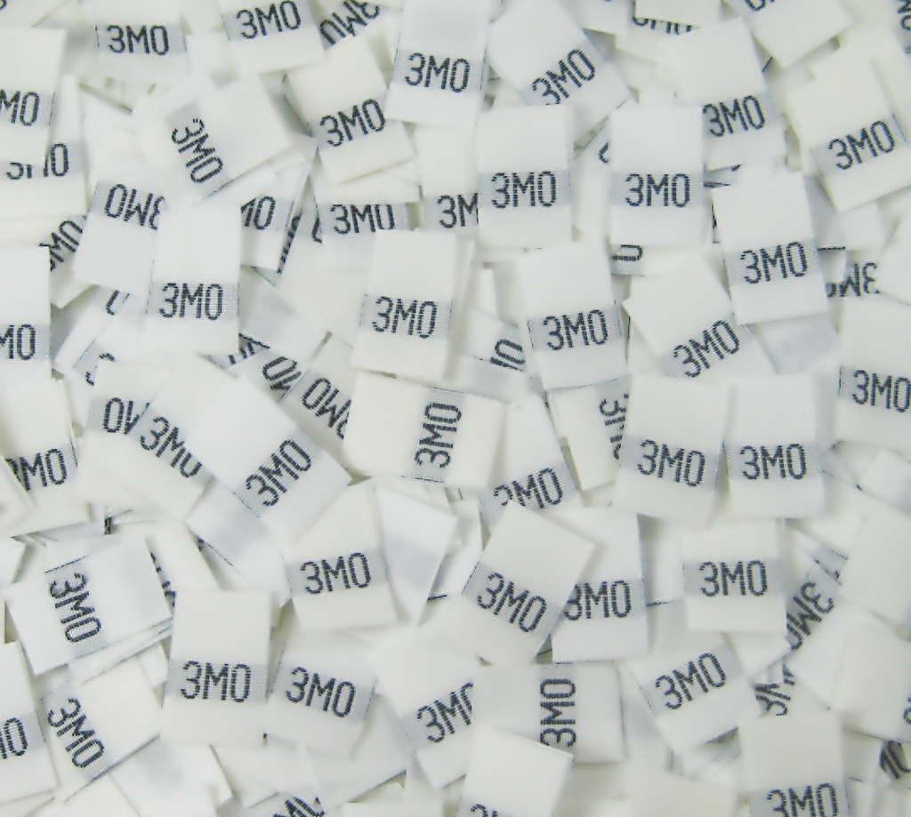 500 PCS WHITE INFANT TODDLER TAFFETA SEW WOVEN CLOTHING SIZE TAG LABEL - 3 MONTH