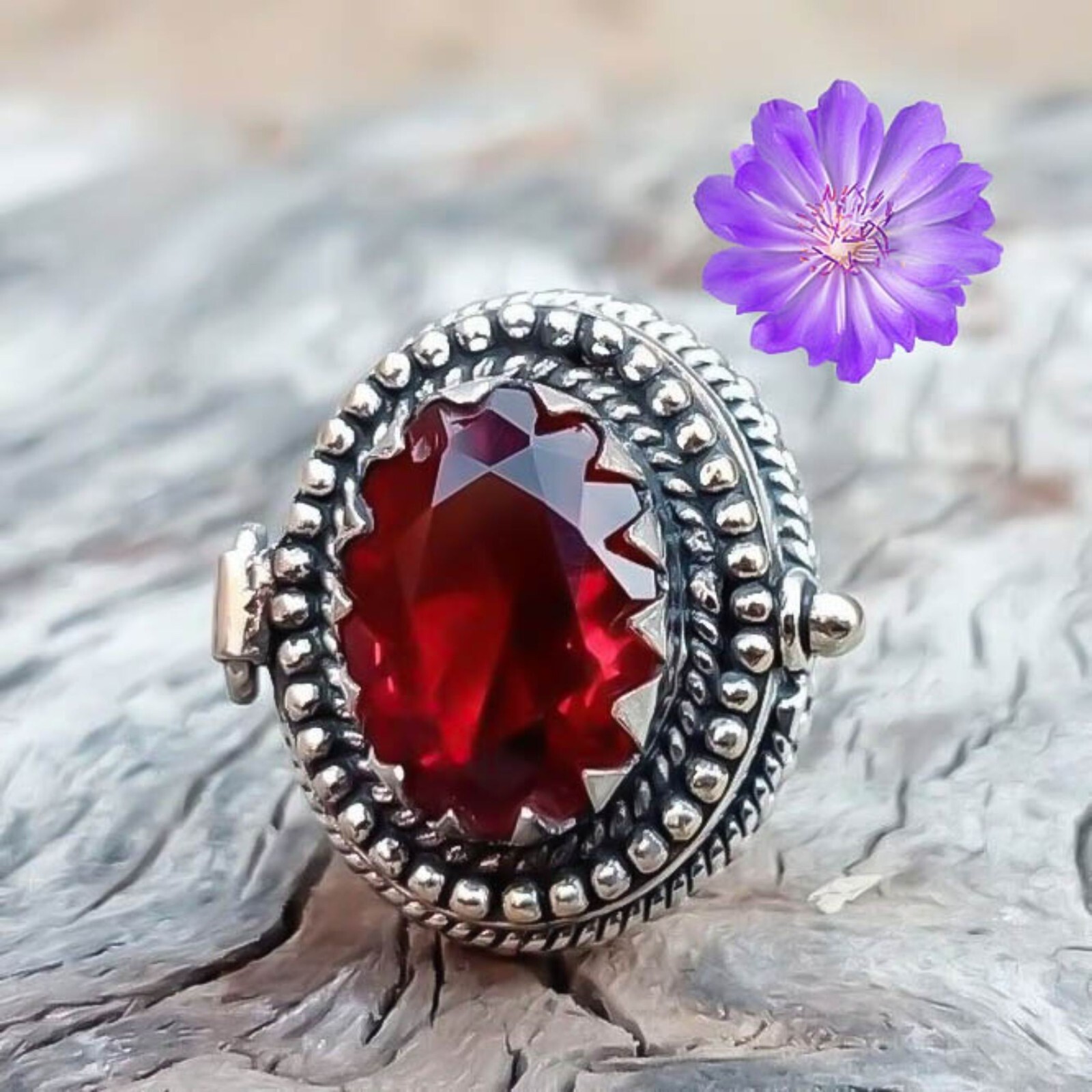 Red Garnet Gemstone 925 Sterling Silver Ring Handmade Jewelry Ring For Gift