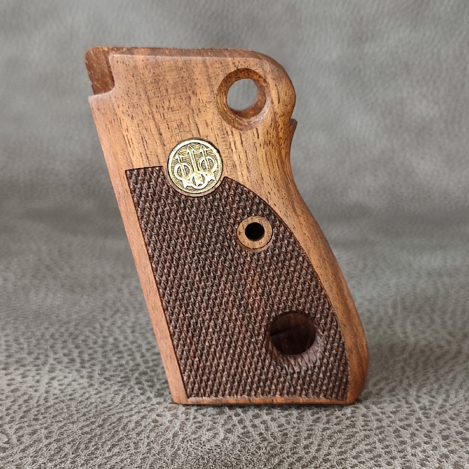Beretta Mod 70 Gun Grips Double Safety Point Grip Turkish Walnut Wood Metal Logo