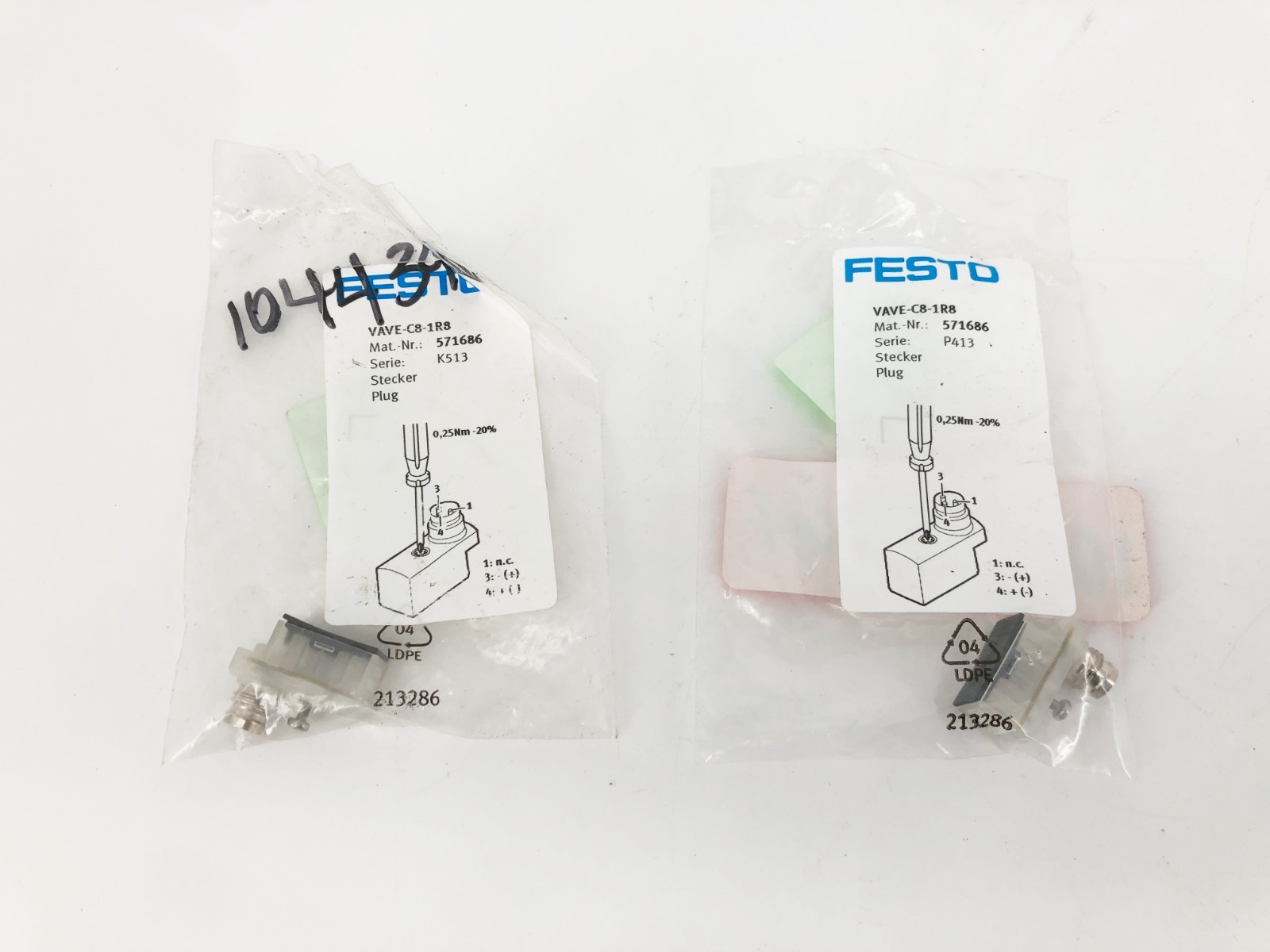 Lot of 2 New Festo VAVE-C8-1R8 Solenoid Valve Adapter 571686 P413