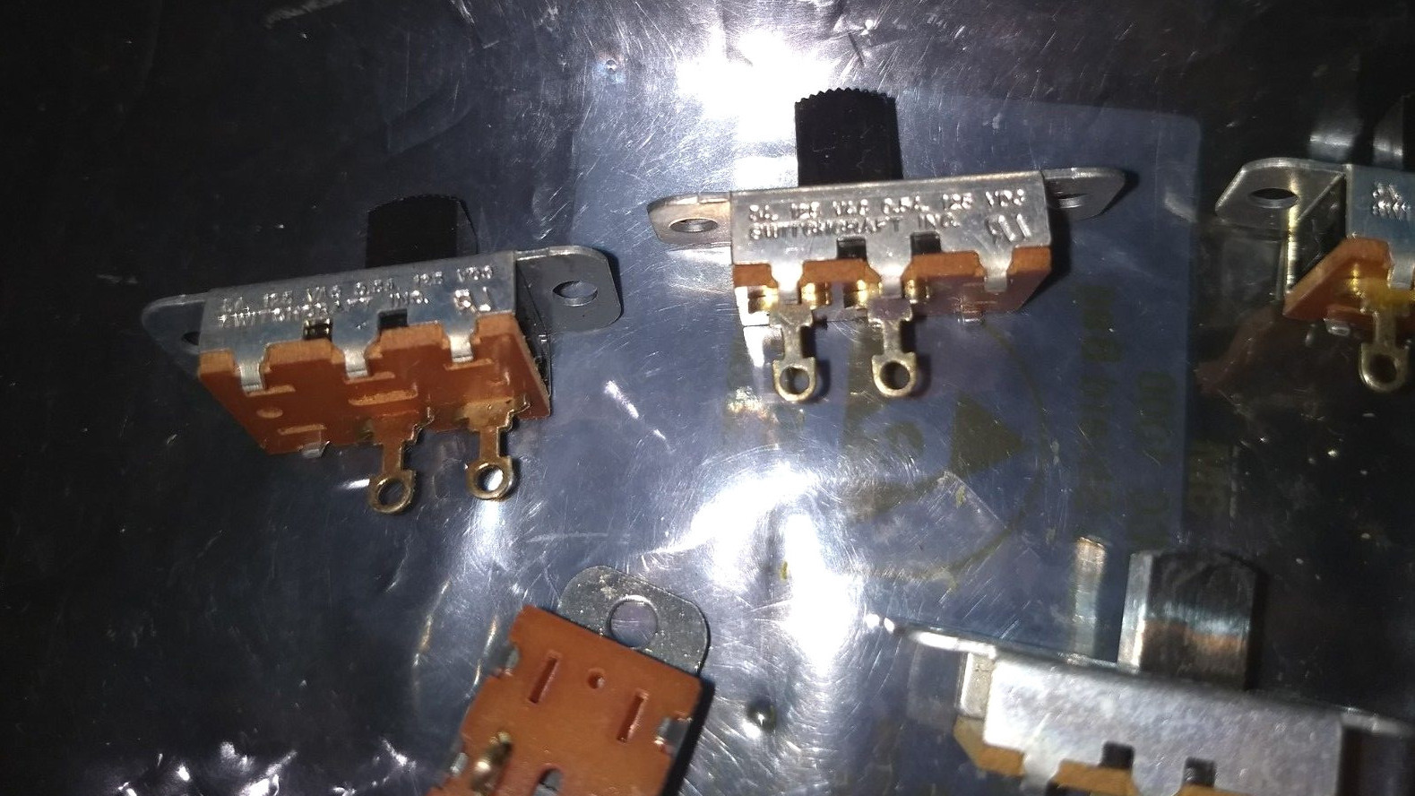 Qty 5-SWITCHCRAFT-RTT8702- 8A, 125VAC, 0.5A, 125VDC SLIDE SWITCH