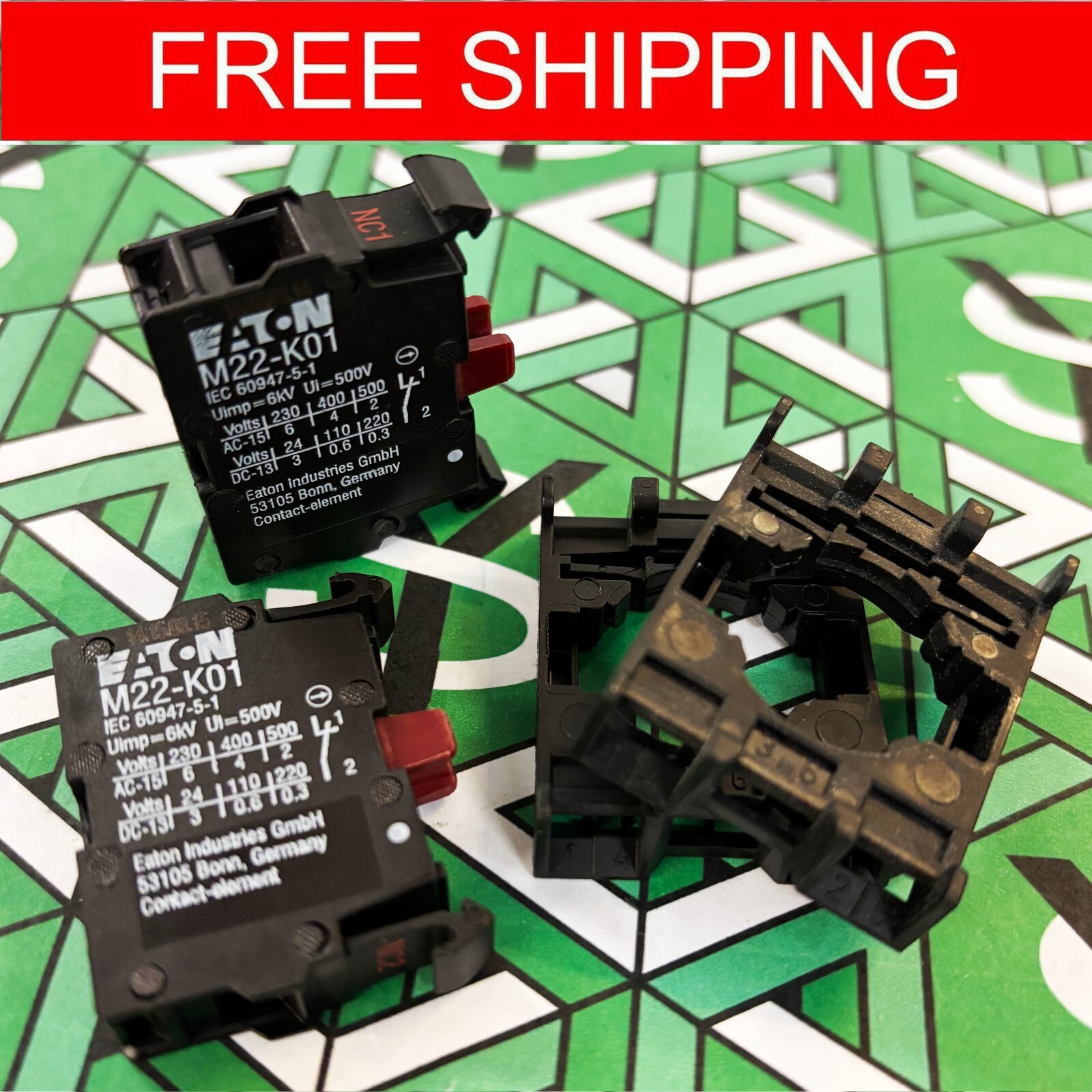 2x NEW Eaton M22-K01 CONTACT BLOCK with 2x M22-A FREE SHIPPING (Made in Germany)