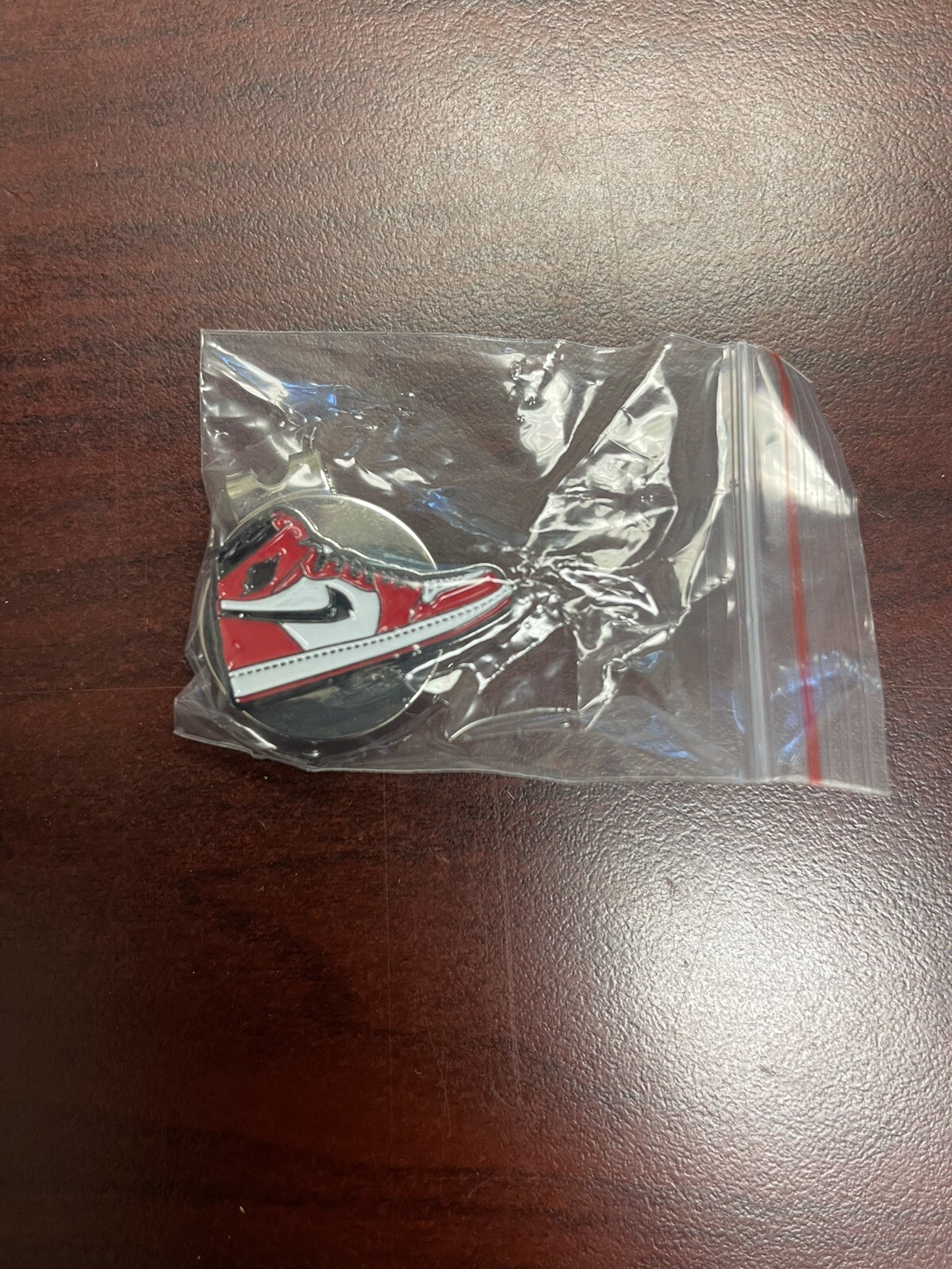 Air Jordan 1 "Chicago" Sneaker Golf Ball Marker BRAND NEW with Magnetic Hat Clip