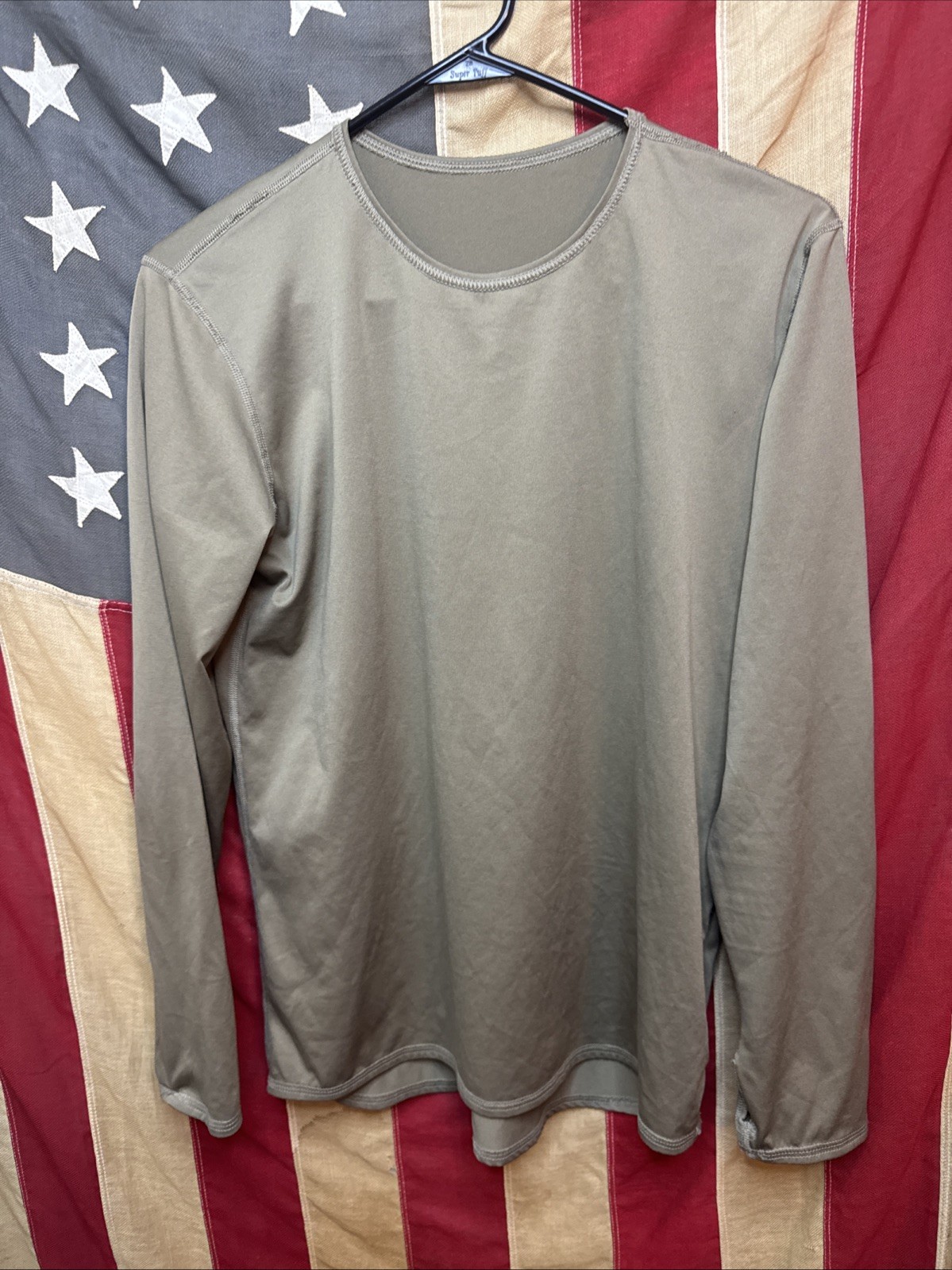 Small Regular Coyote Silk Weight Undershirt Top ECWCS Army F166