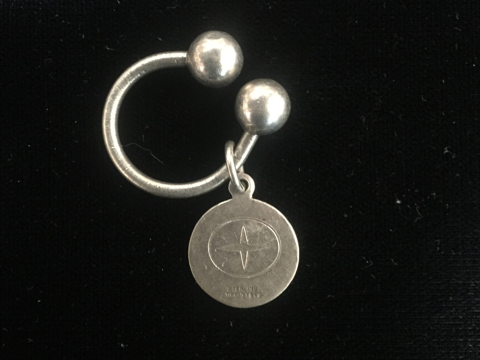 TIFFANY & CO. STERLING SILVER CHEVRON KEY RING 9.7g