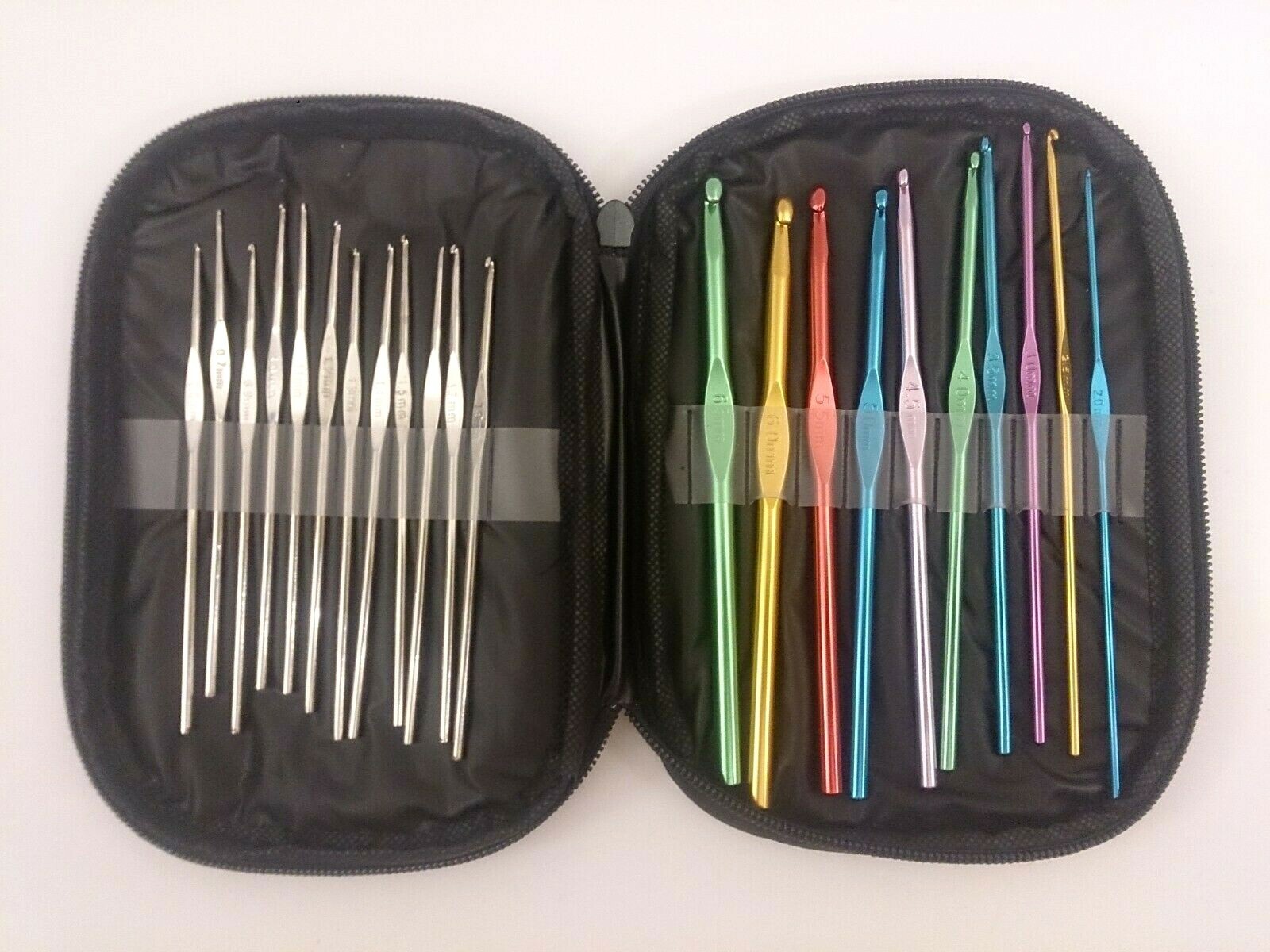 Crochet Hook Set Kit Yarn Knitting Needles Ergonomic Plastic Metal Supplies 22Pc