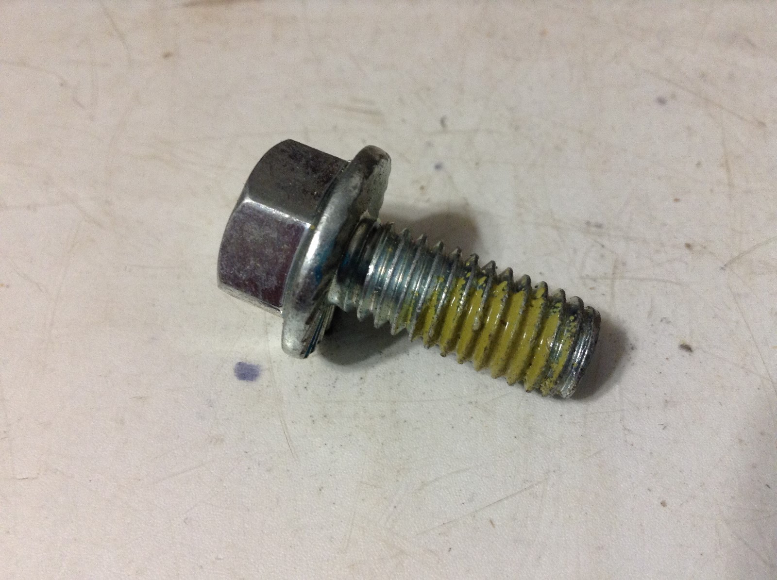 527733 - A New Blade Bolt For A New Idea Grey 5406, 5407, 5408, 5409 Disc Mowers