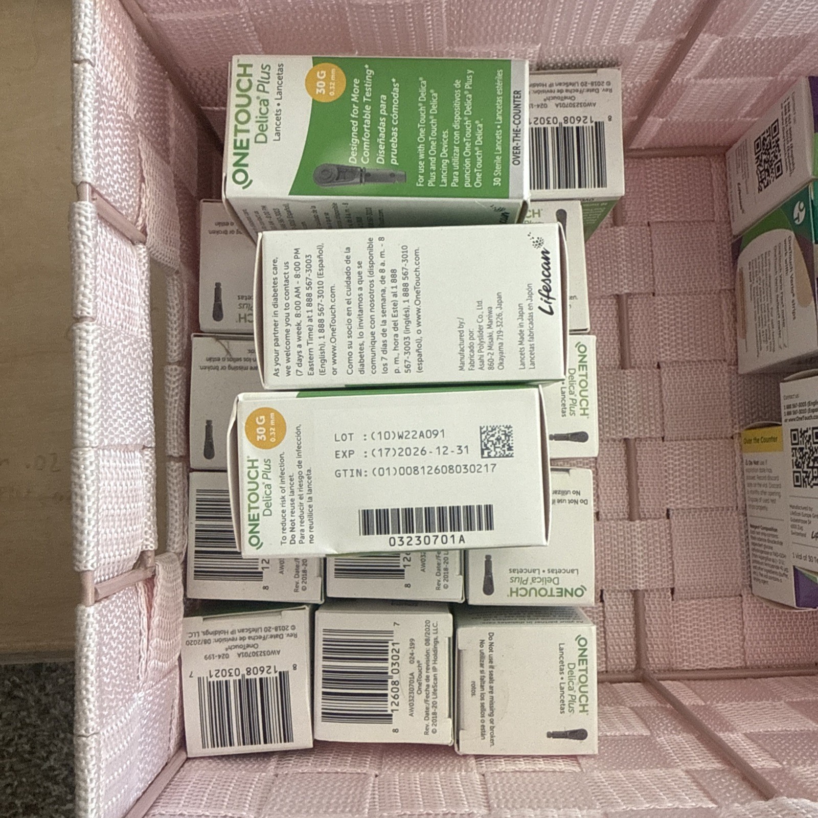 One Touch Delica + Lancets 30 gauge 570 Qty (LOT of 19 Packs)