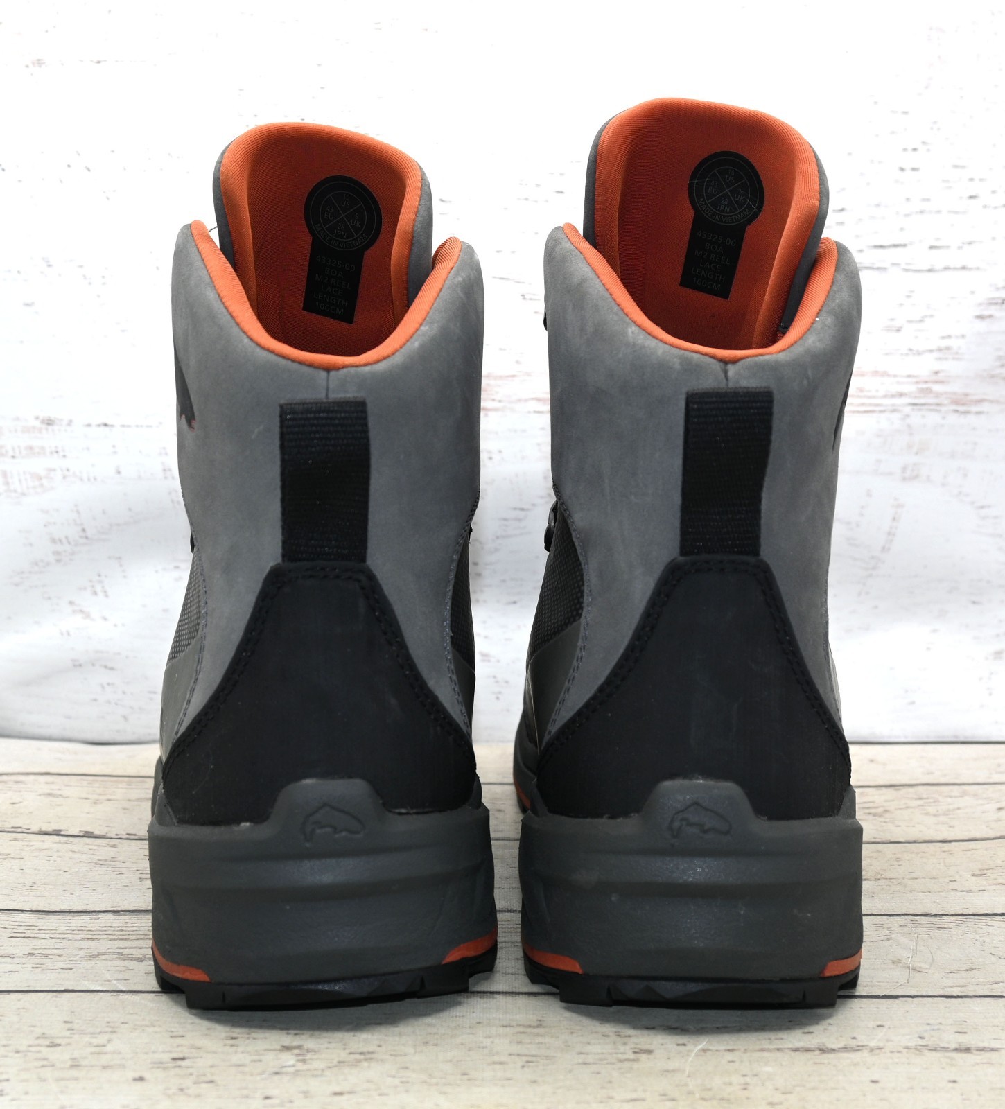 Simms Men's Guide BOA Wading Boots Vibram Sole, Mens US Size 10 Never Worn