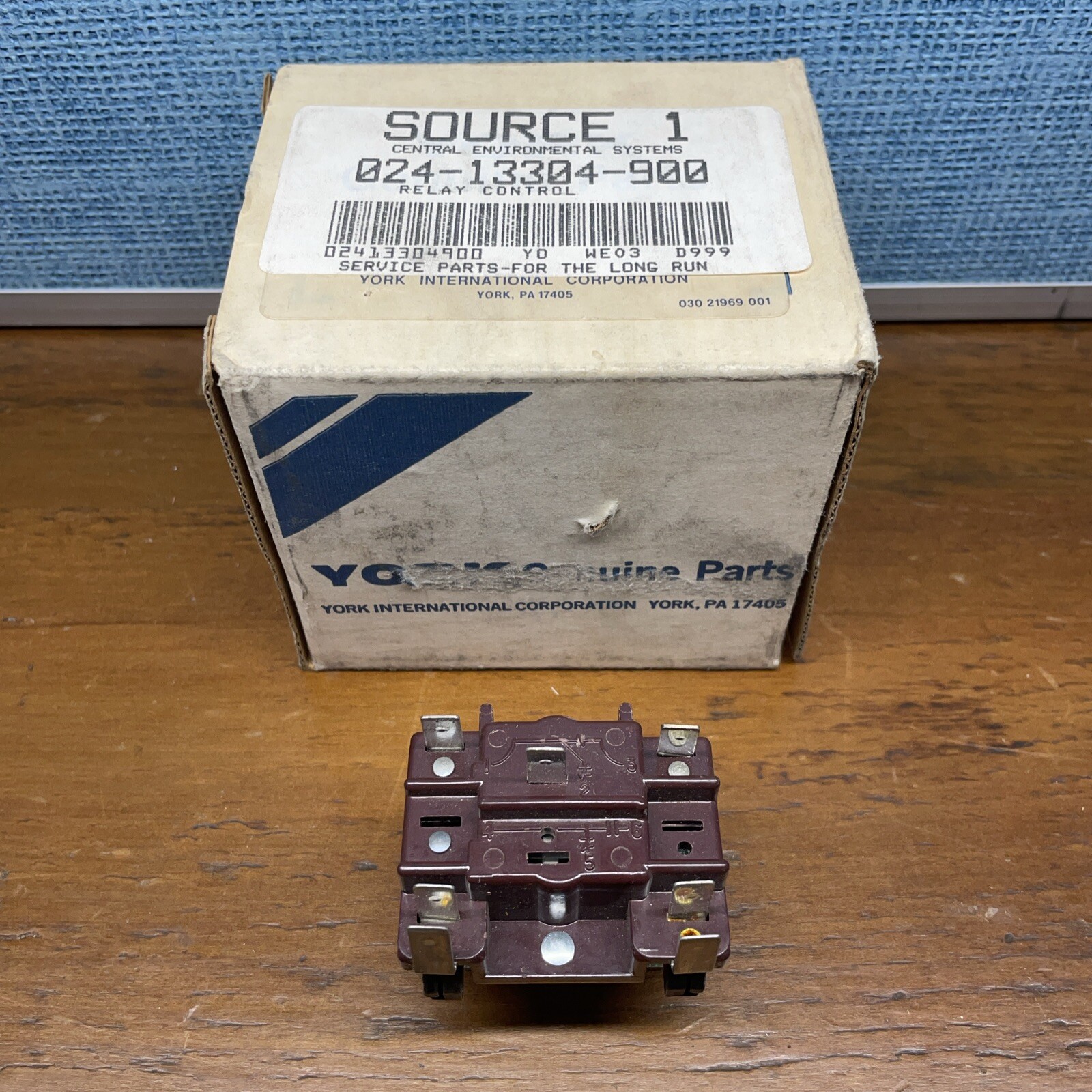 Source One Relay Control - 024-13304-900 - York - FREE SHIPPING