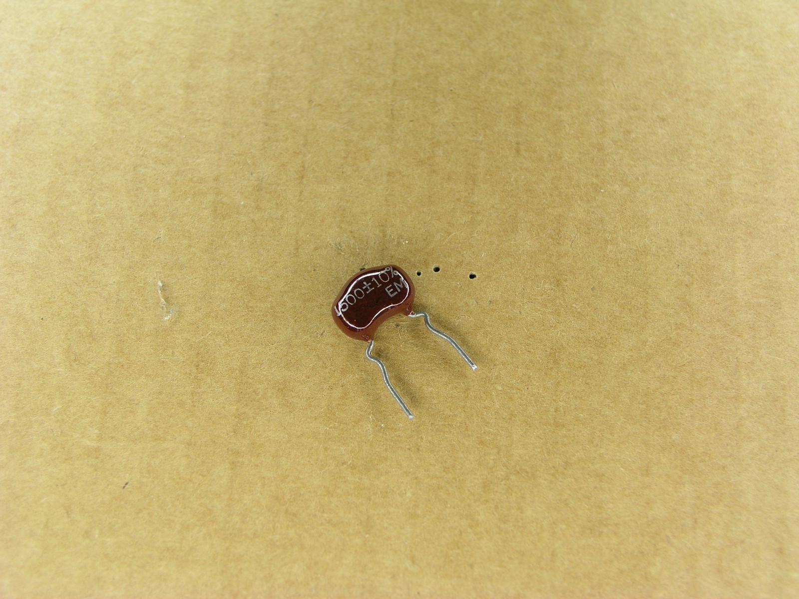 S00774-068 (5 Pc Lot) 1500 pf 300 volt 300V 10% silver mica capacitor