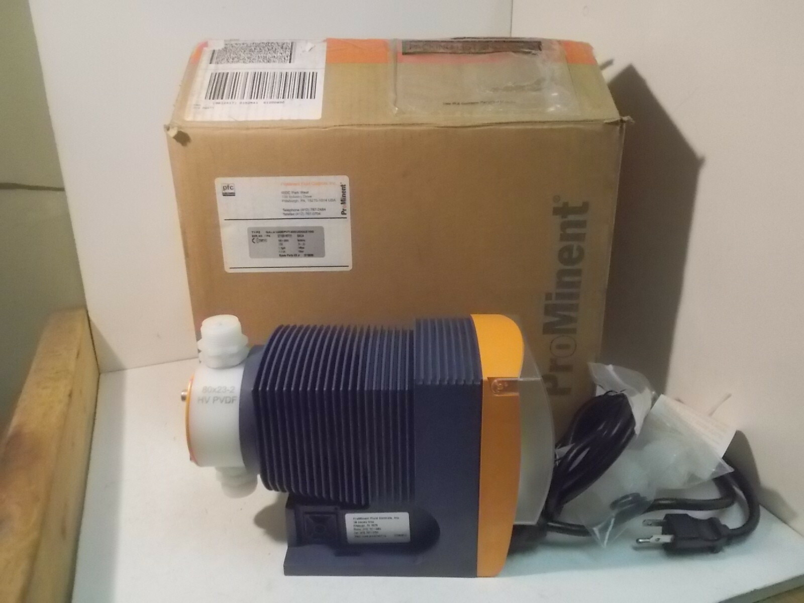 NIB PFC GALA1005PVT400UD002100 Metering Pump