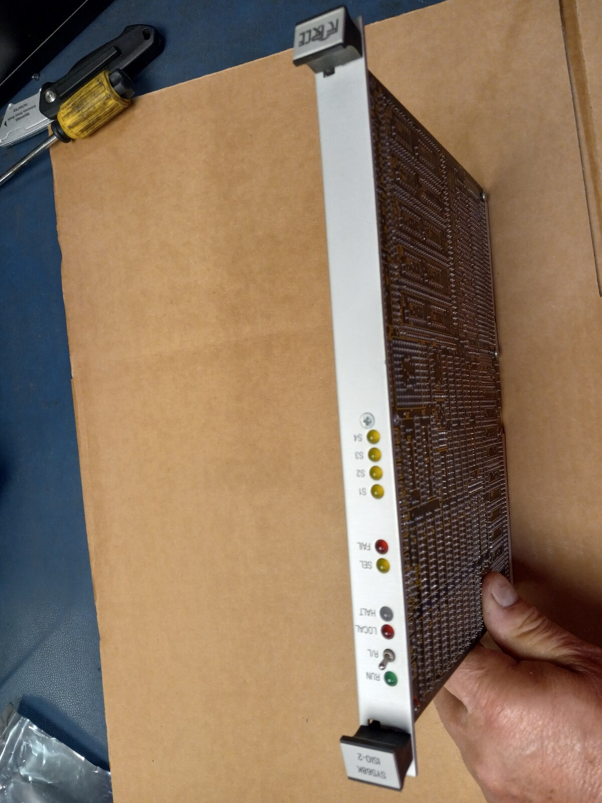 Universal Instruments GSM SYS68K ISIO-2 UIC pn: 220062