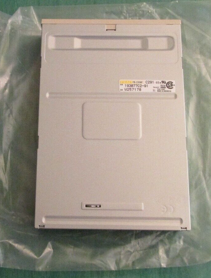 TEAC 3.5" Internal Floppy Disk Drive - Model FD-235HF, Part 193077C2-91 - NOS!